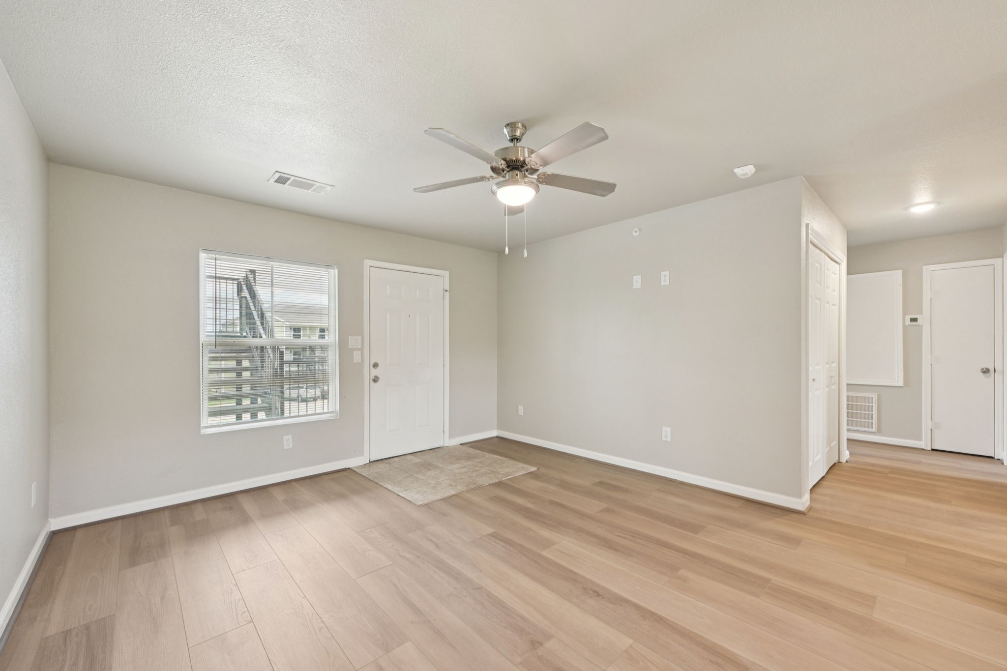 274 Plez Morgan Drive B Property Photo 9