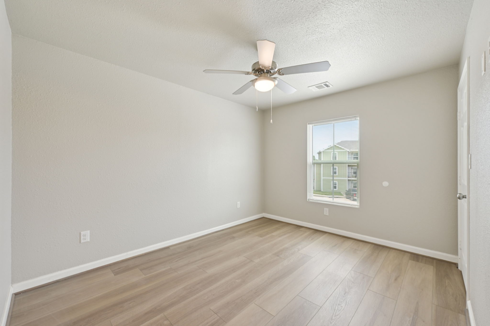 274 Plez Morgan Drive B Property Photo 28