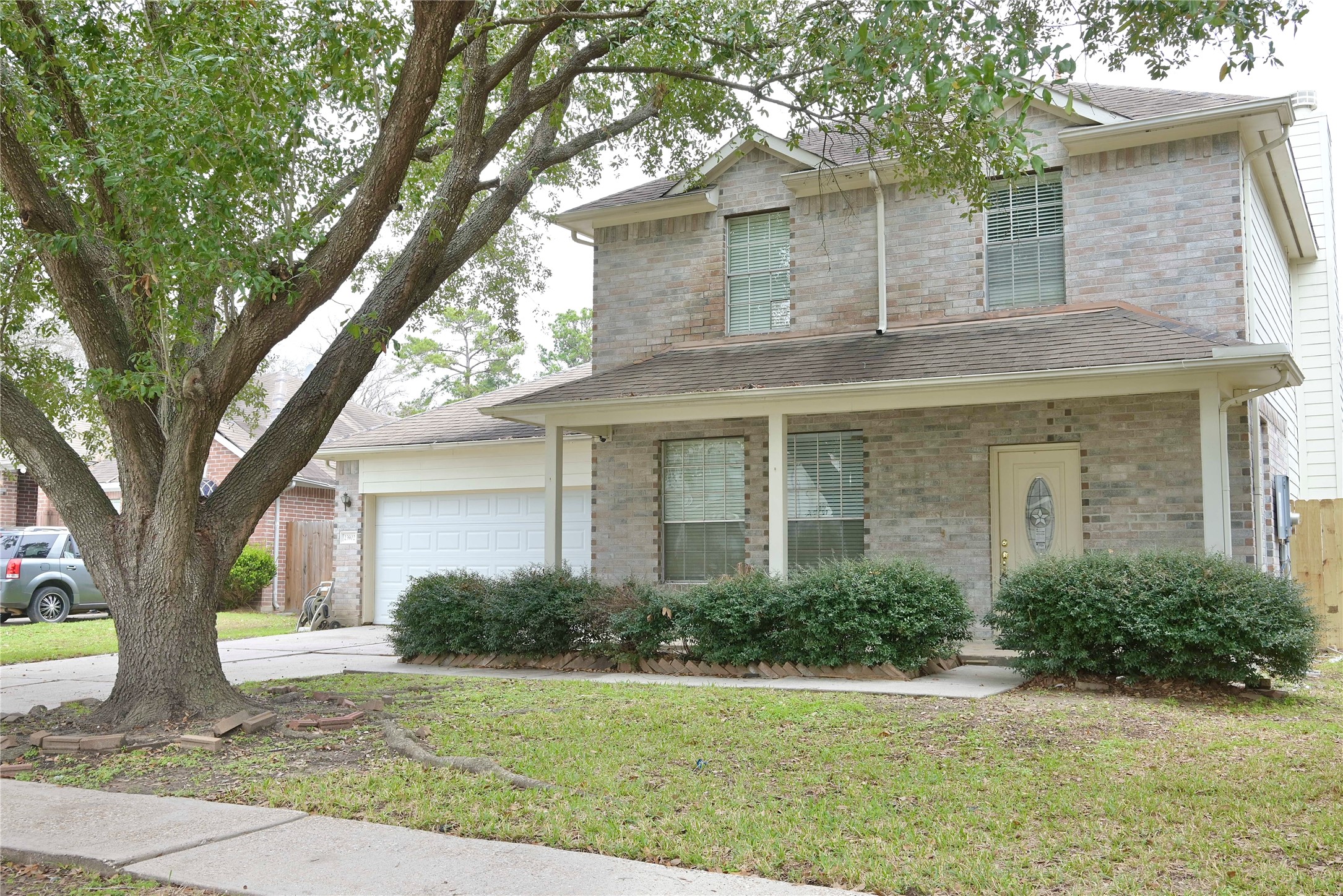 23902 Spring Way Drive Property Photo 3