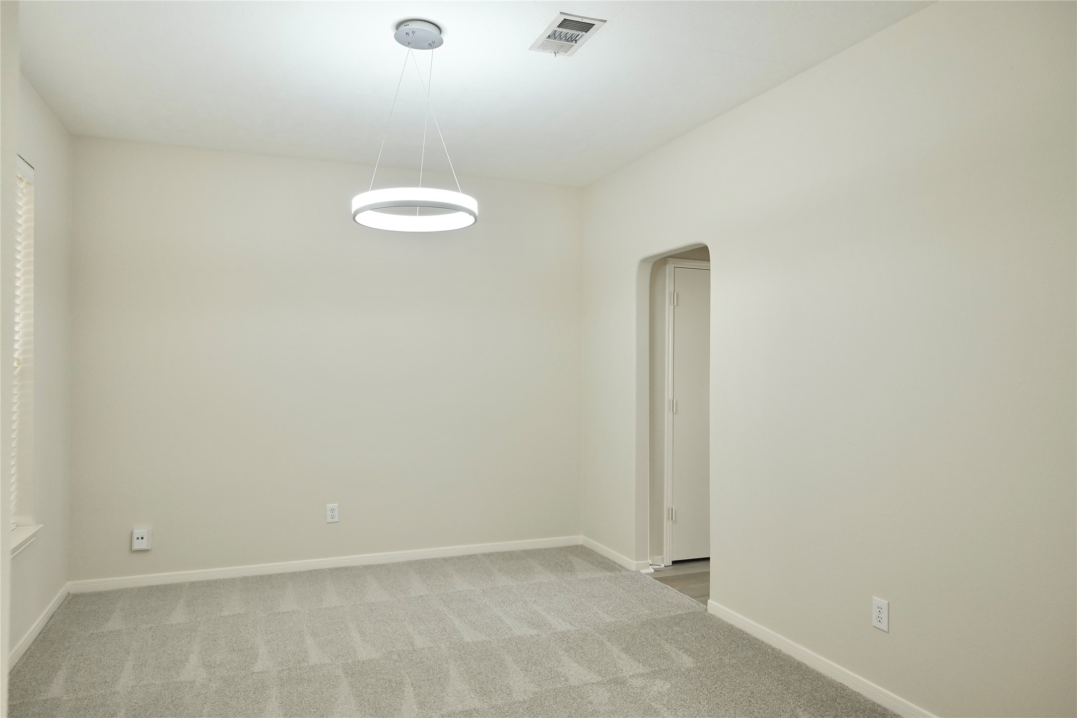 23902 Spring Way Drive Property Photo 8