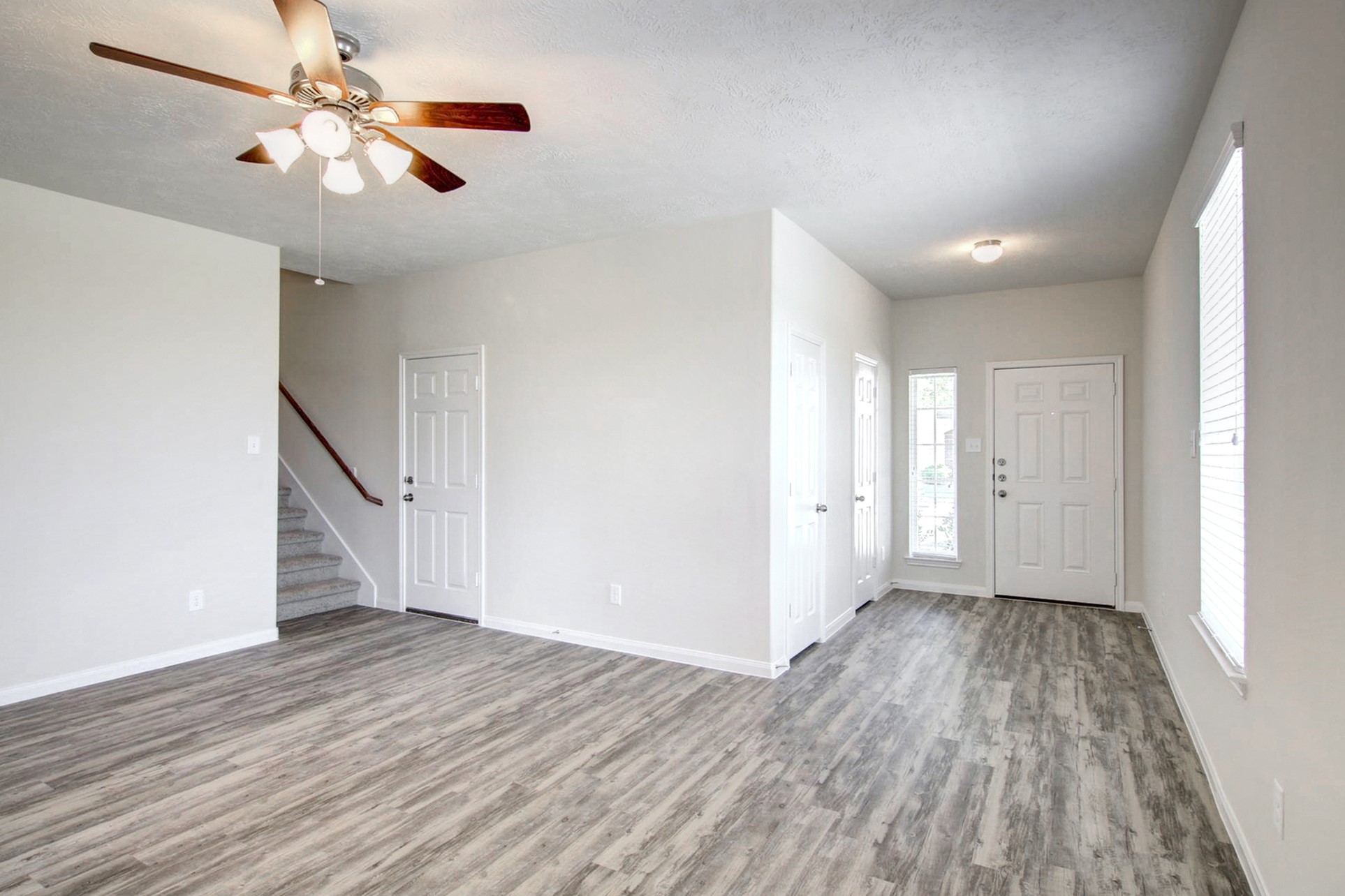 2855 Silver Tree Property Photo 9