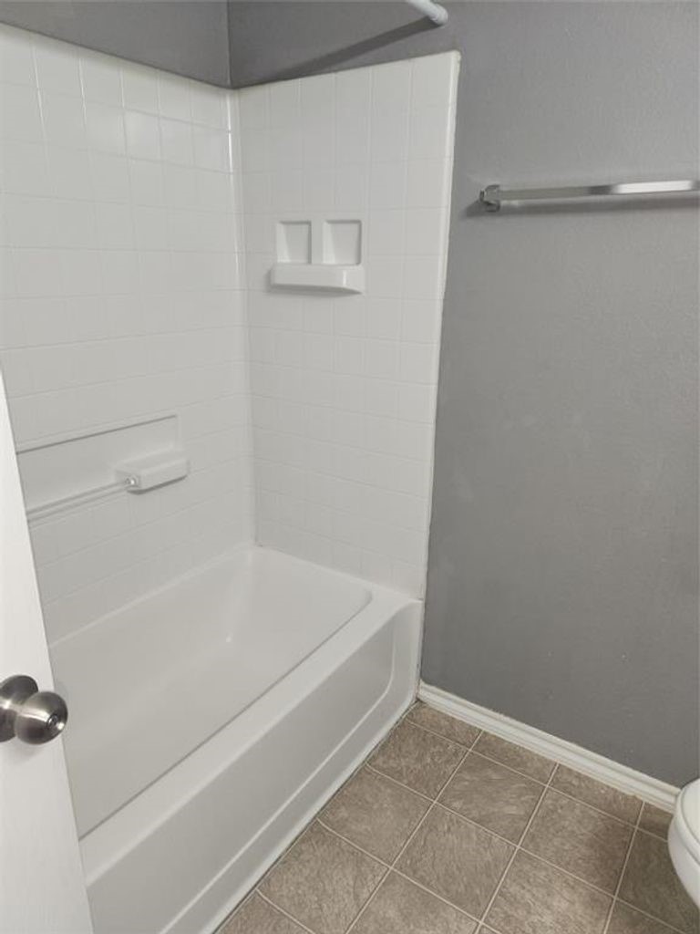 818 Lightningbug Lane Property Photo 8