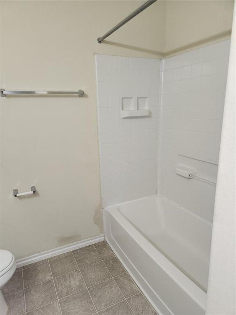 818 Lightningbug Lane Property Photo 13
