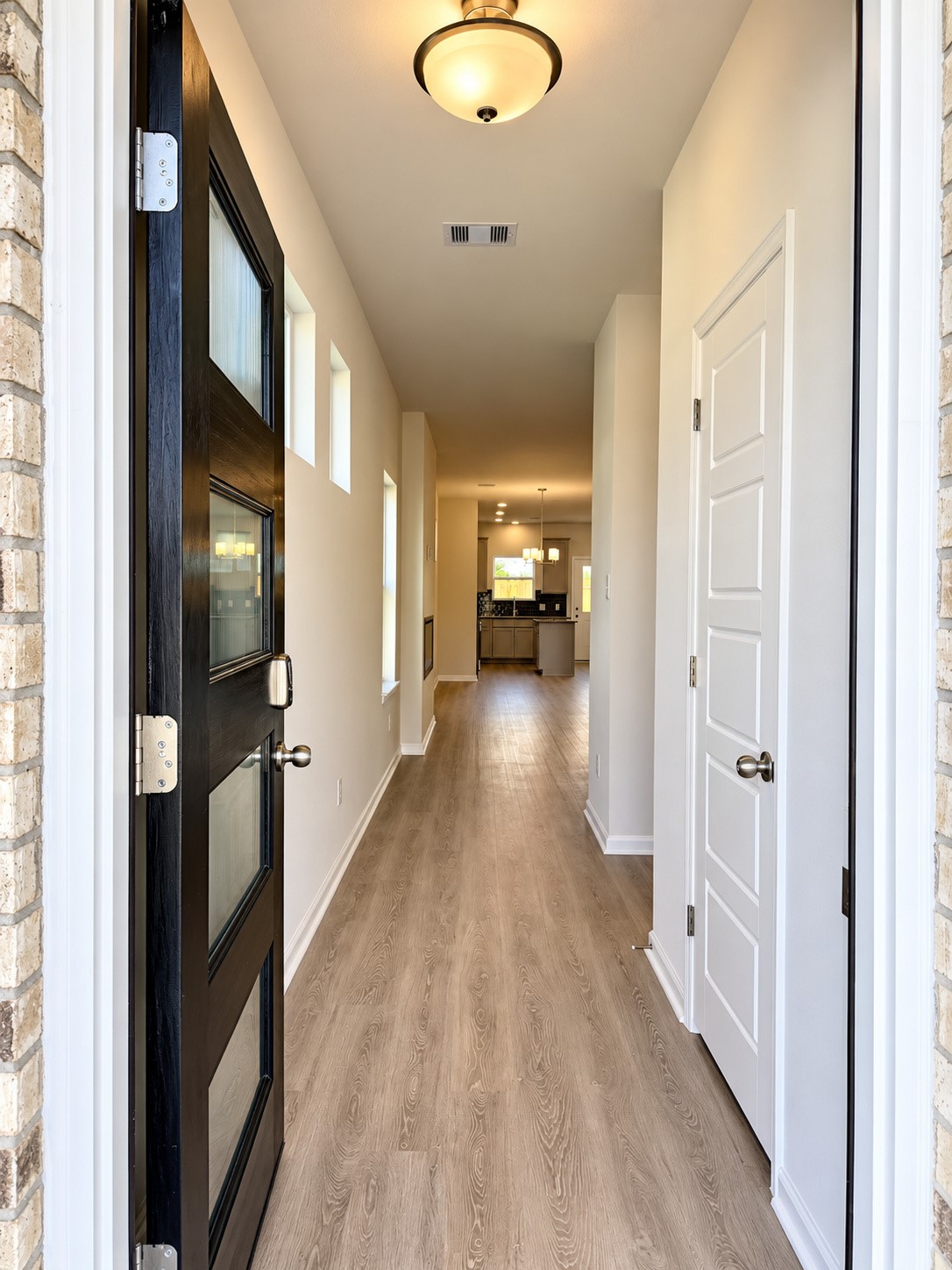 817 Apple Blossom Drive Property Photo 2