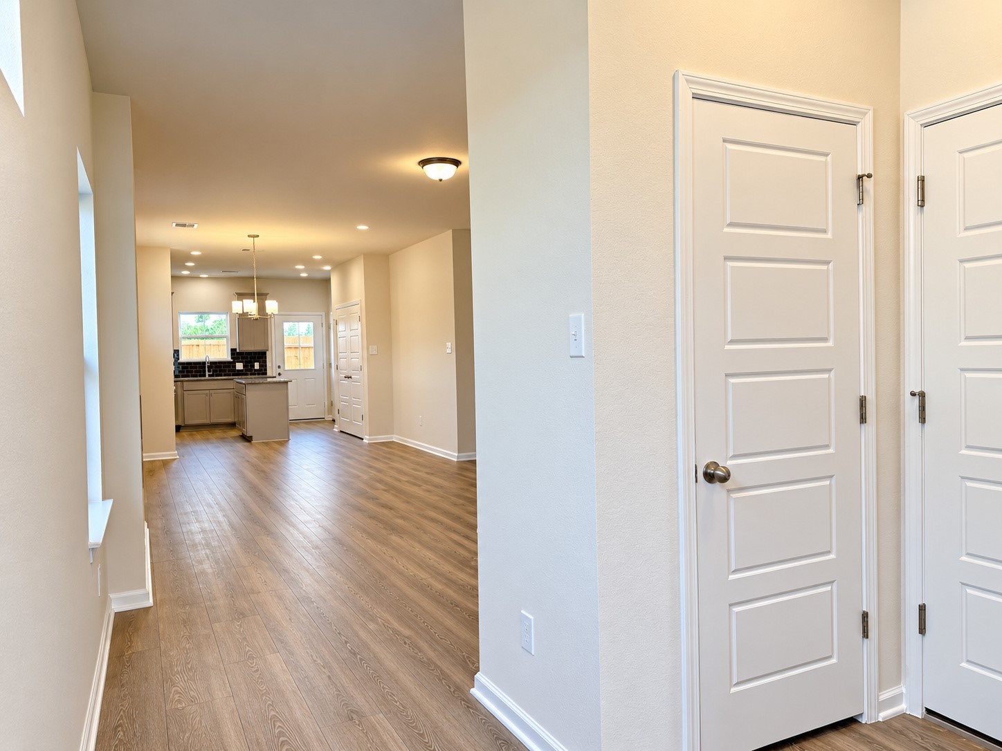 817 Apple Blossom Drive Property Photo 3