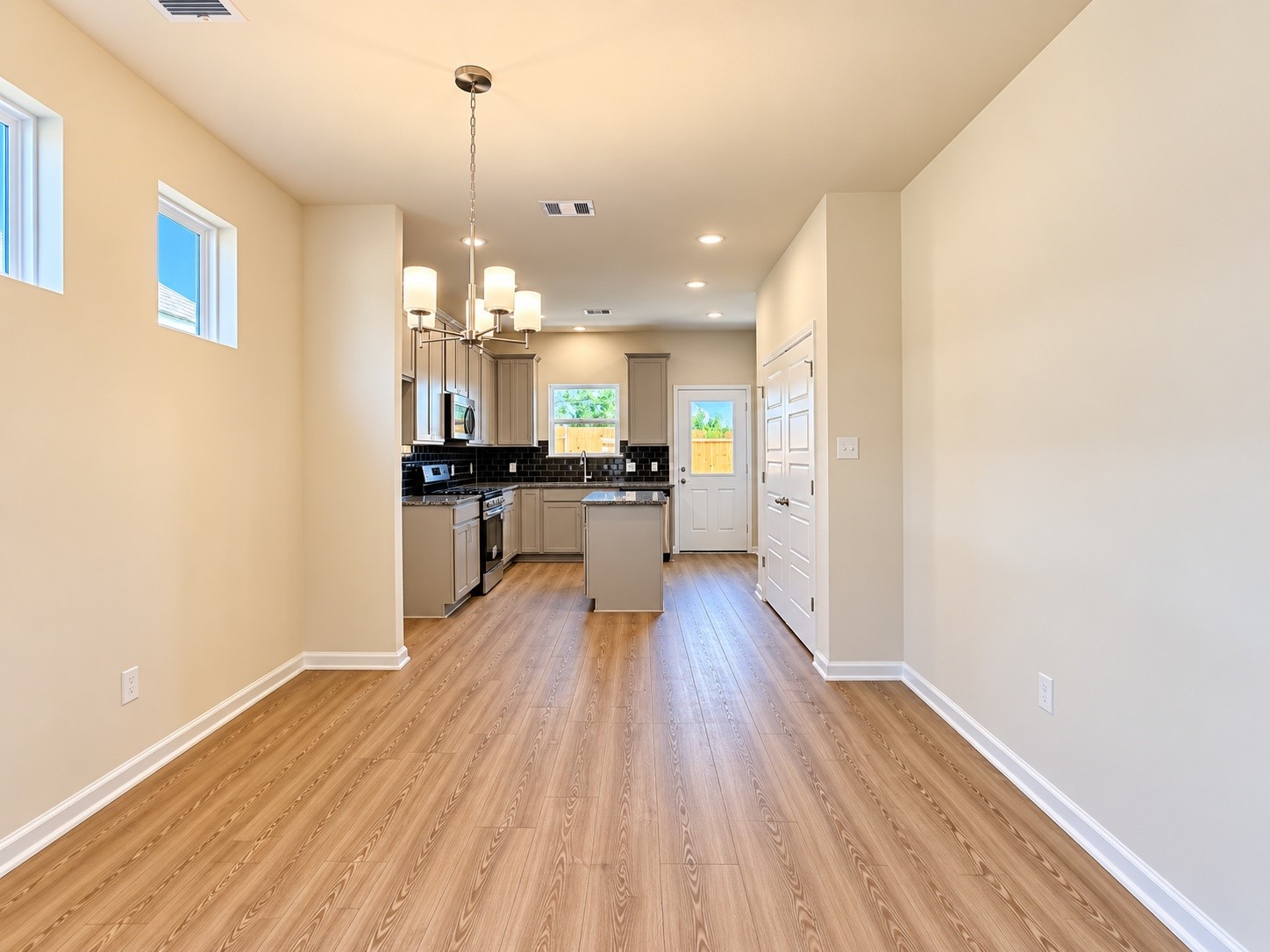 817 Apple Blossom Drive Property Photo 7