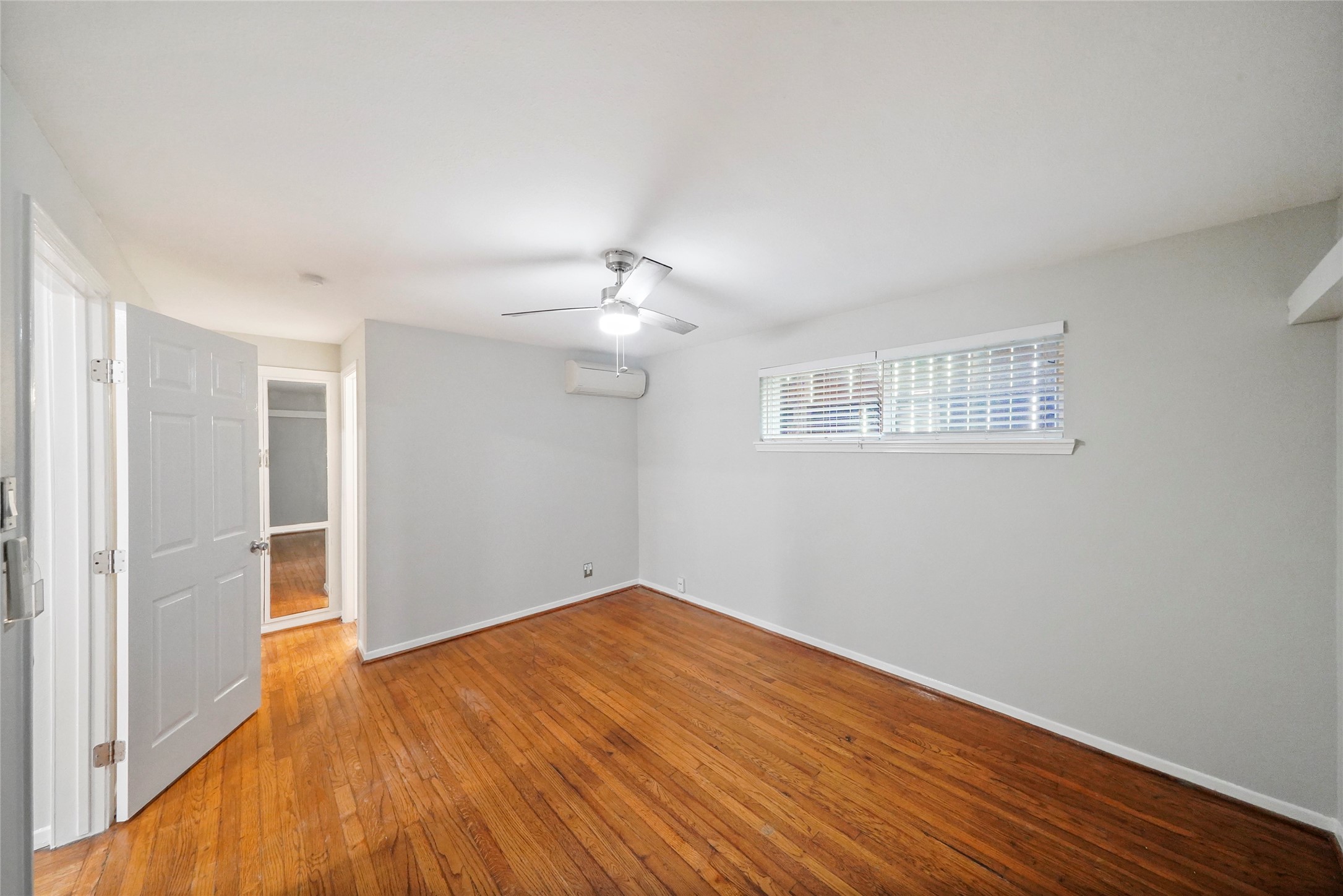311 Hawthorne Street 7 Property Photo 15