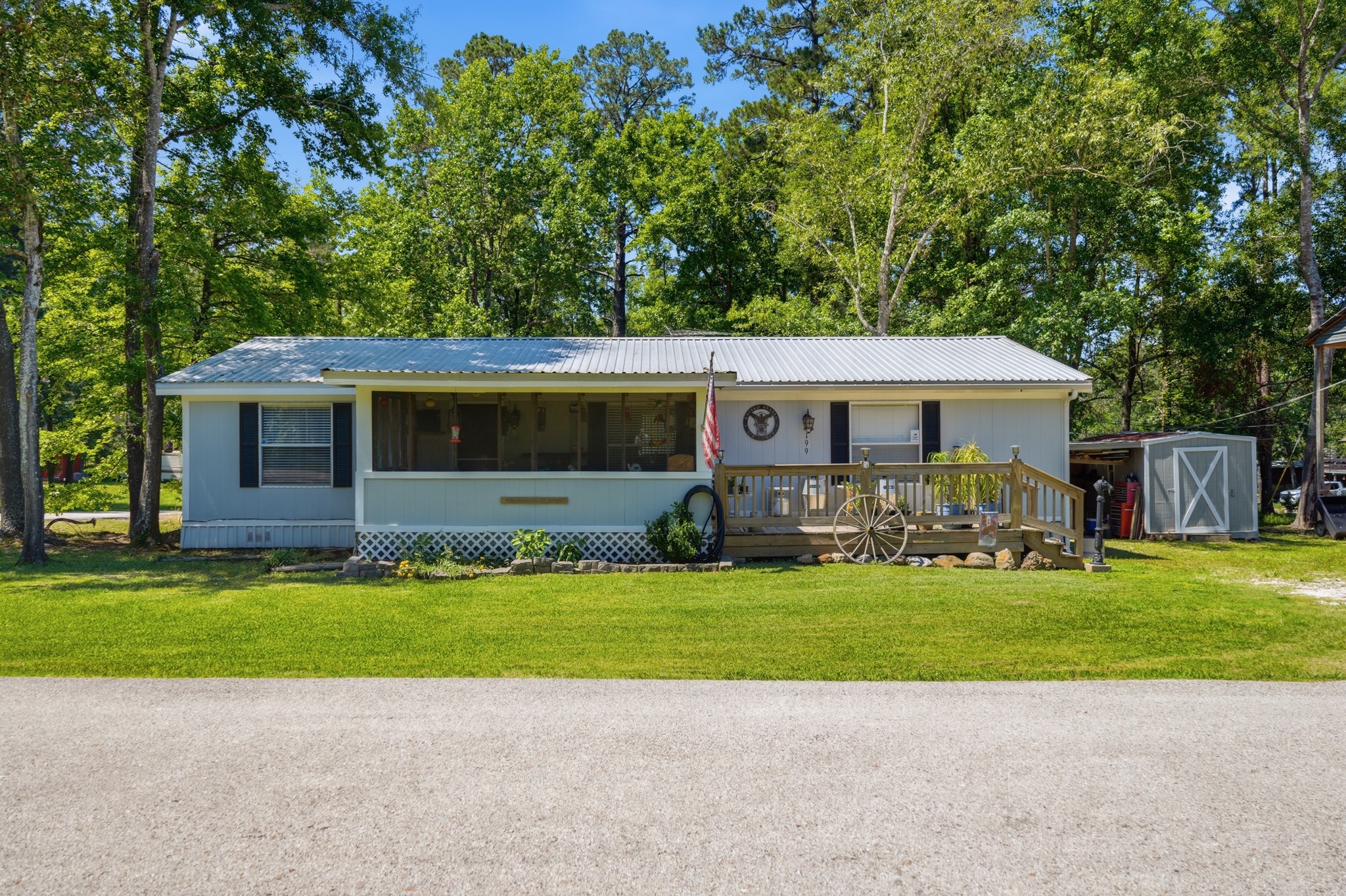 199 Apple Tree Property Photo 1