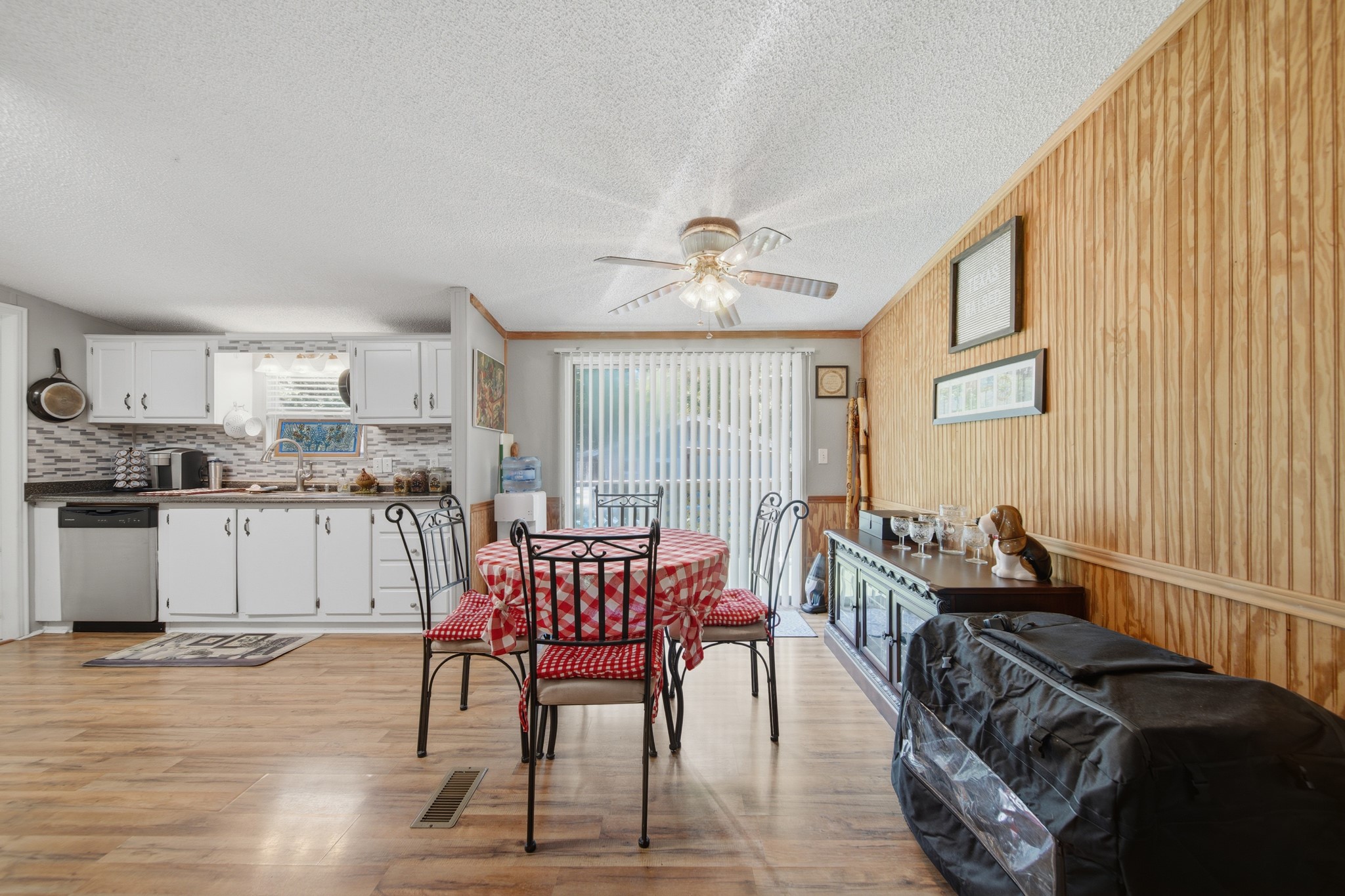 199 Apple Tree Property Photo 21