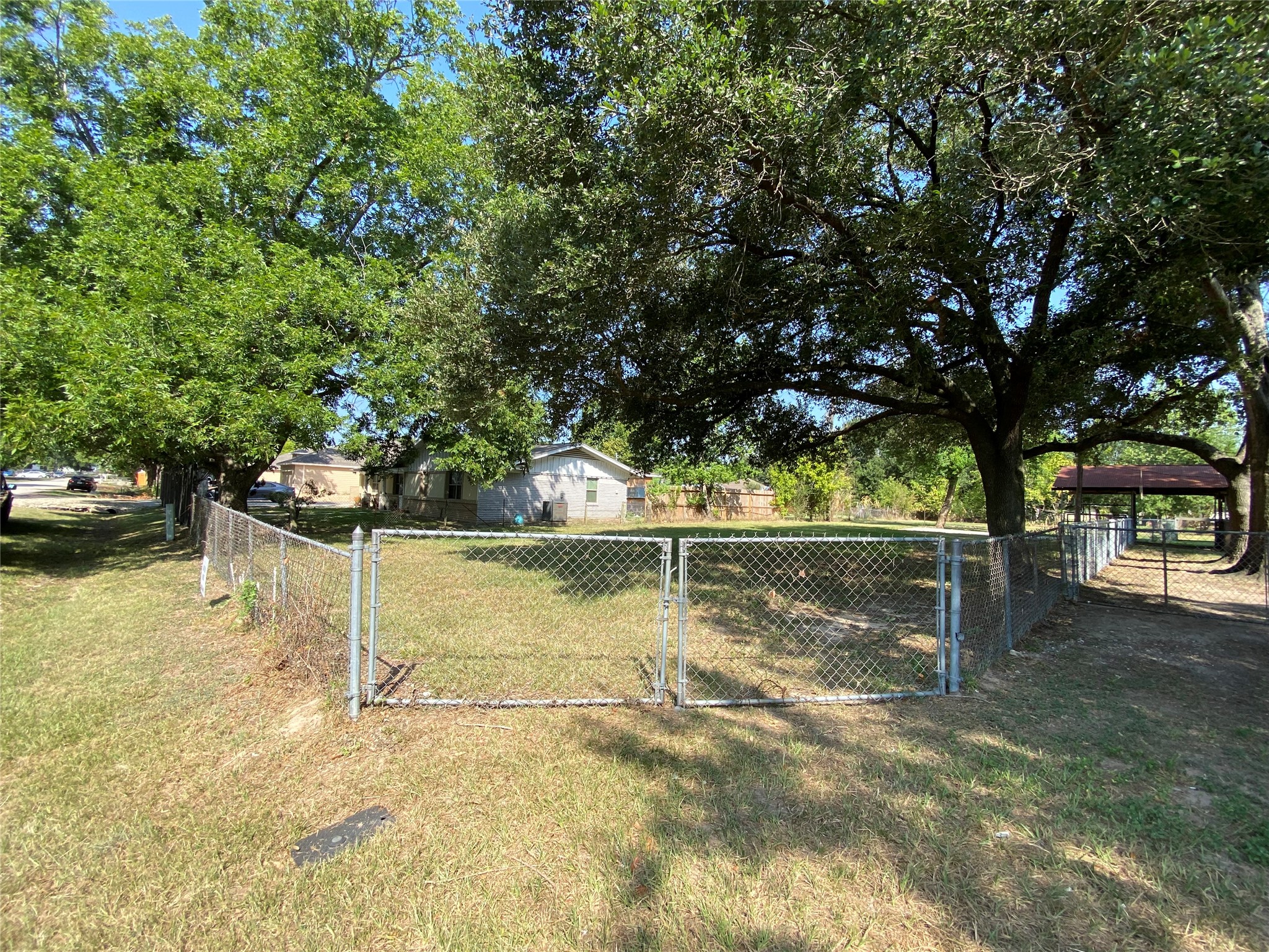 16202 Lee Way Drive Property Photo 2