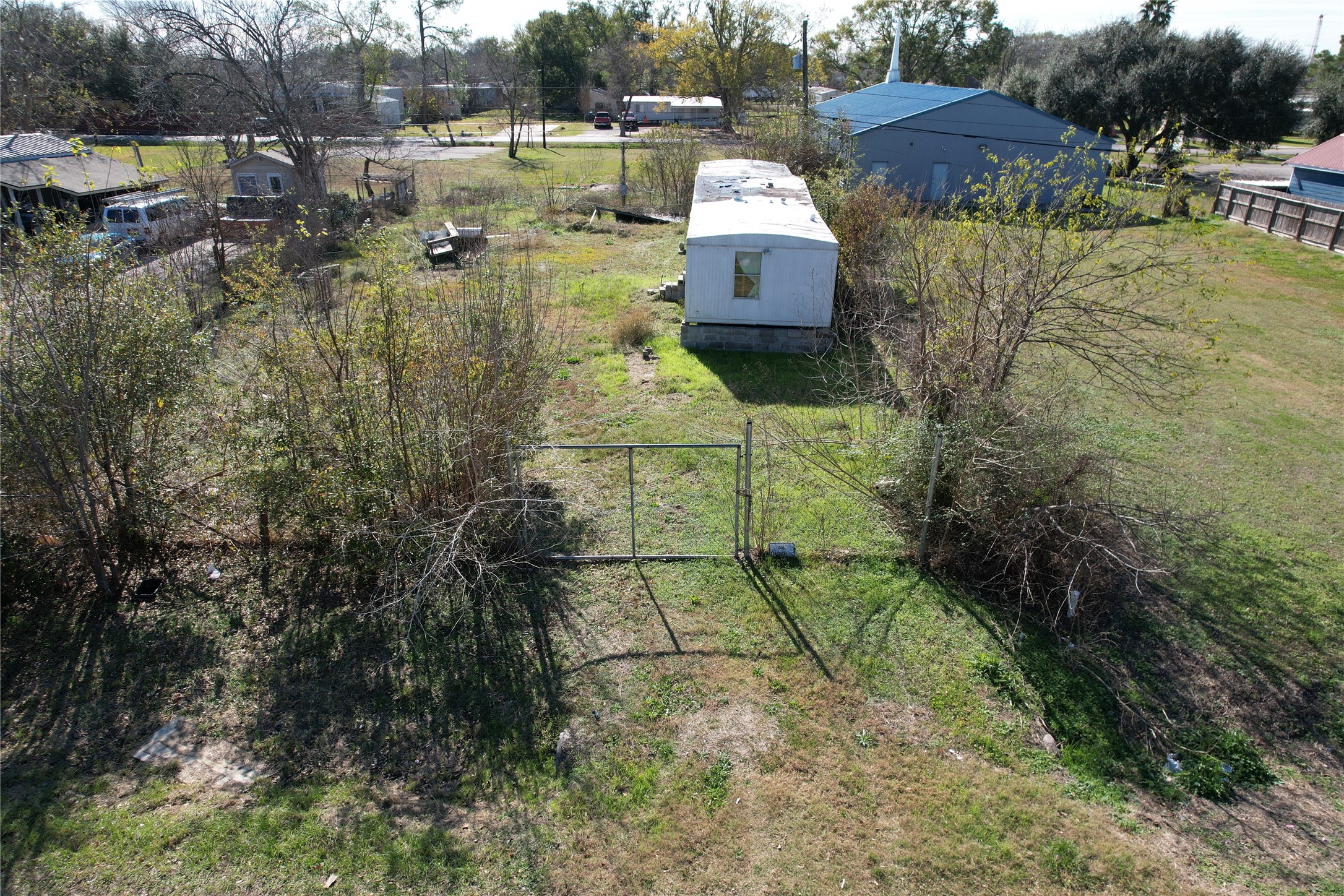 206 Crescent Drive Property Photo 9