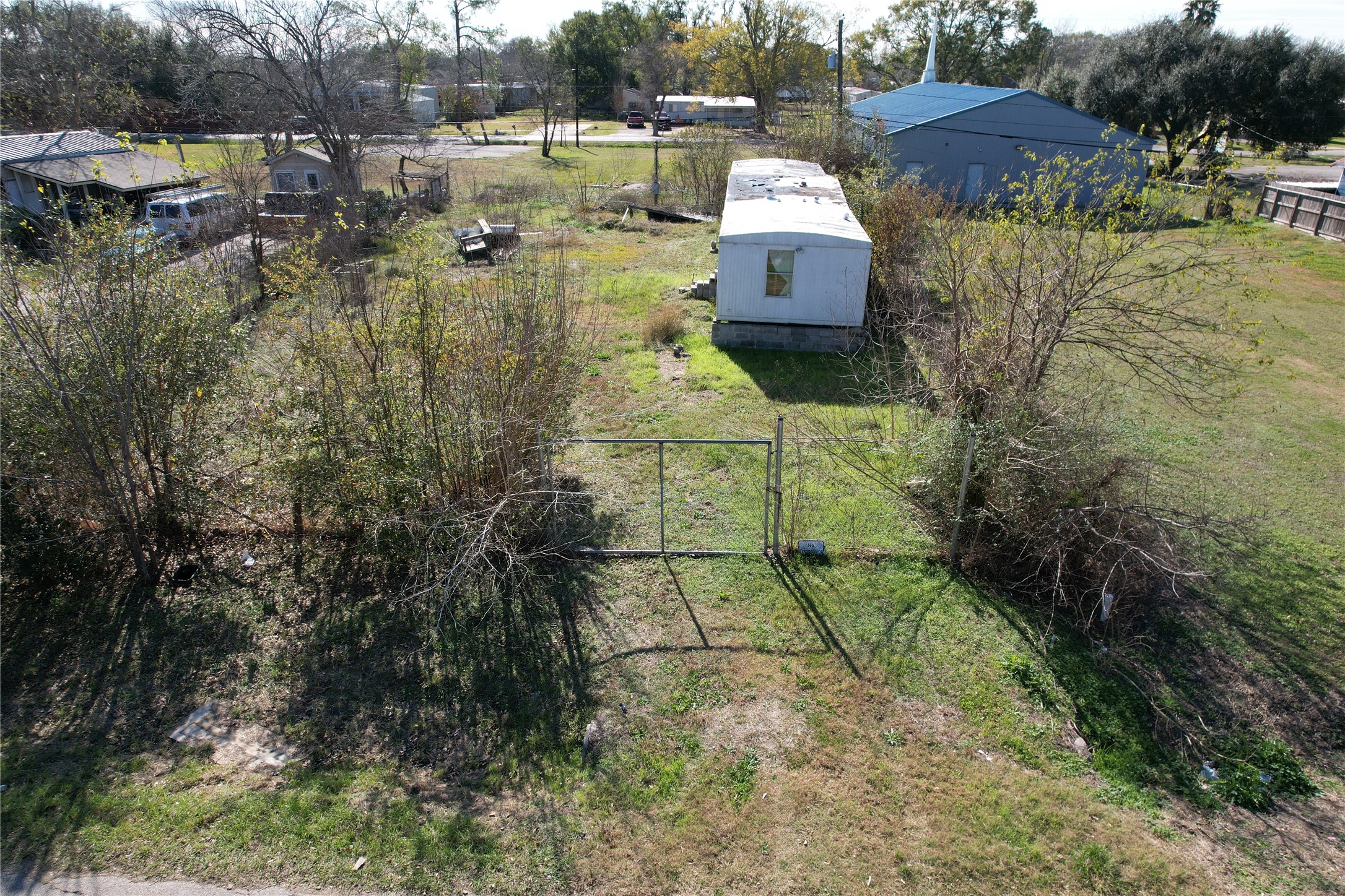 206 Crescent Drive Property Photo 10