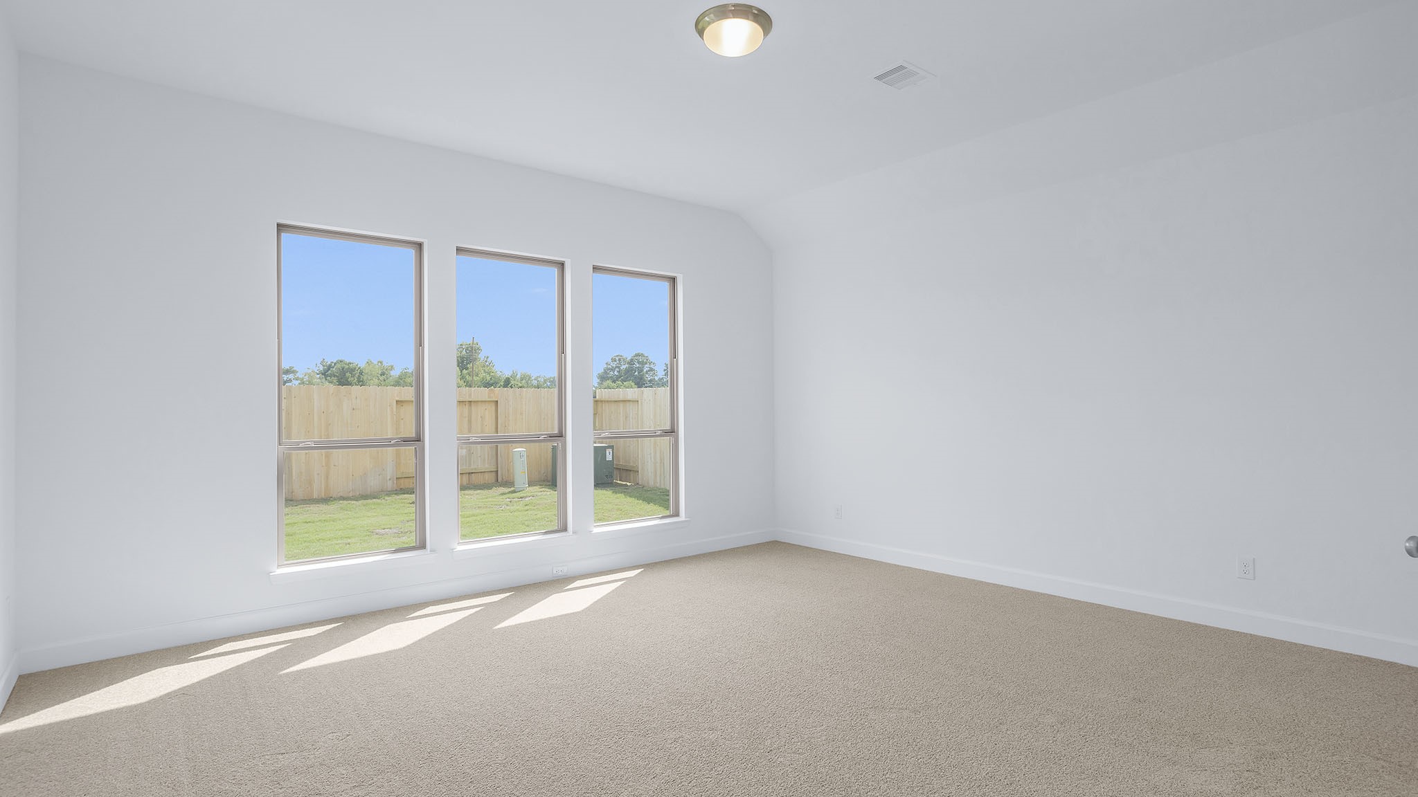 22239 Vanilla Mountain Drive Property Photo 8
