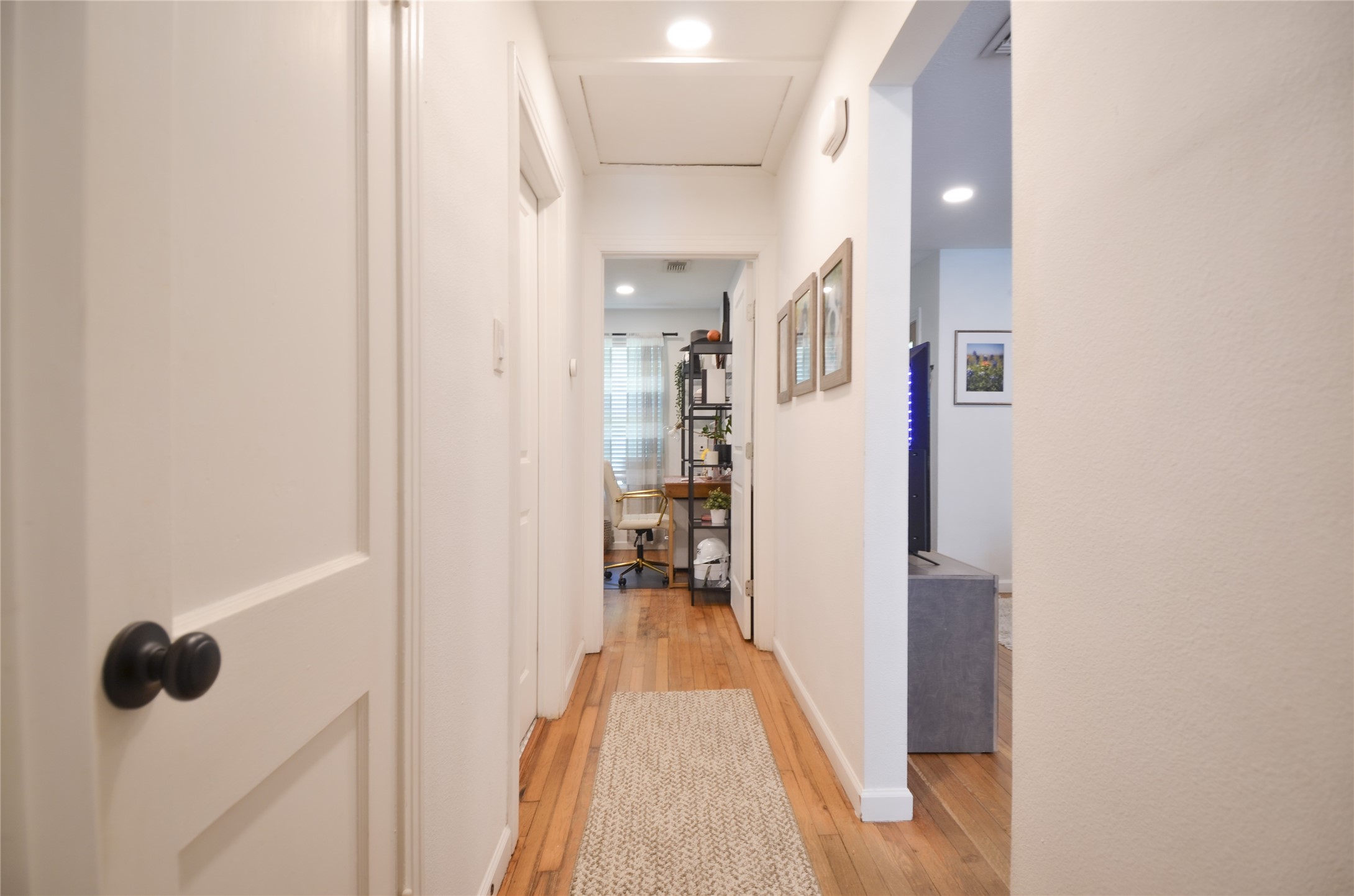 219 W 30th Street 1a Property Photo 13