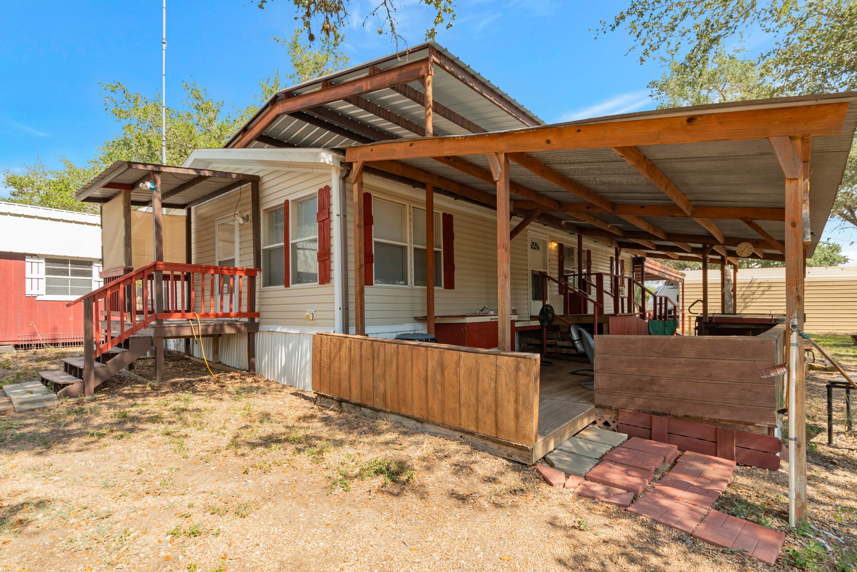 233 Ranch Road Property Photo 6