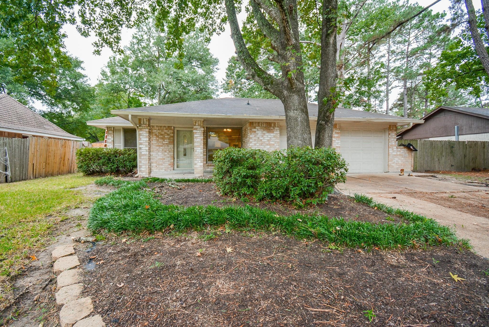 2506 Meandering Trail Property Photo 1