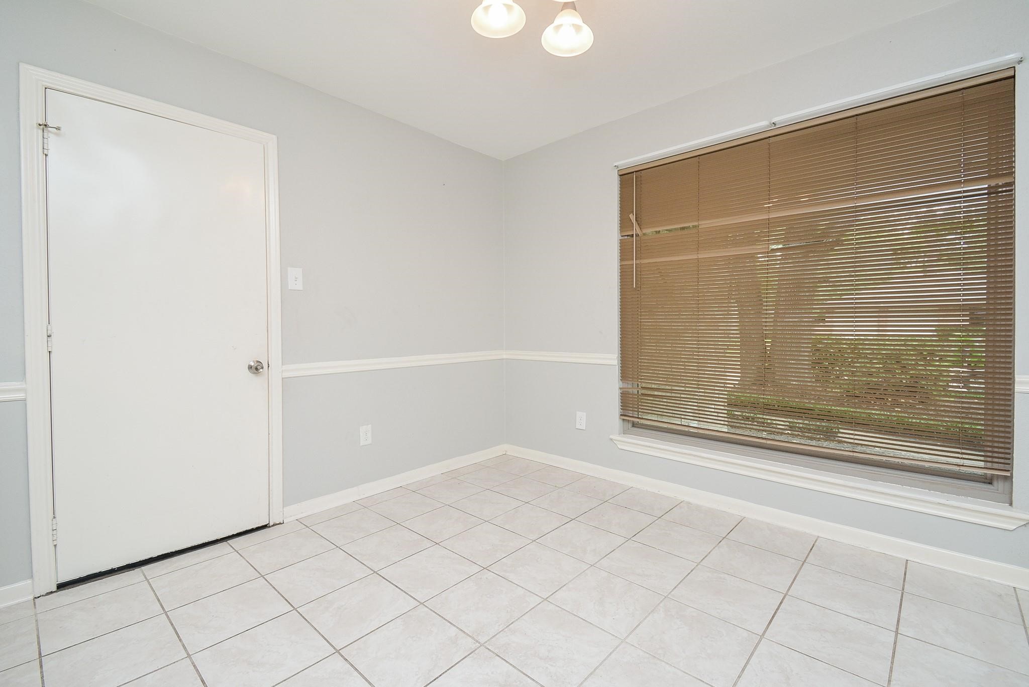 2506 Meandering Trail Property Photo 8