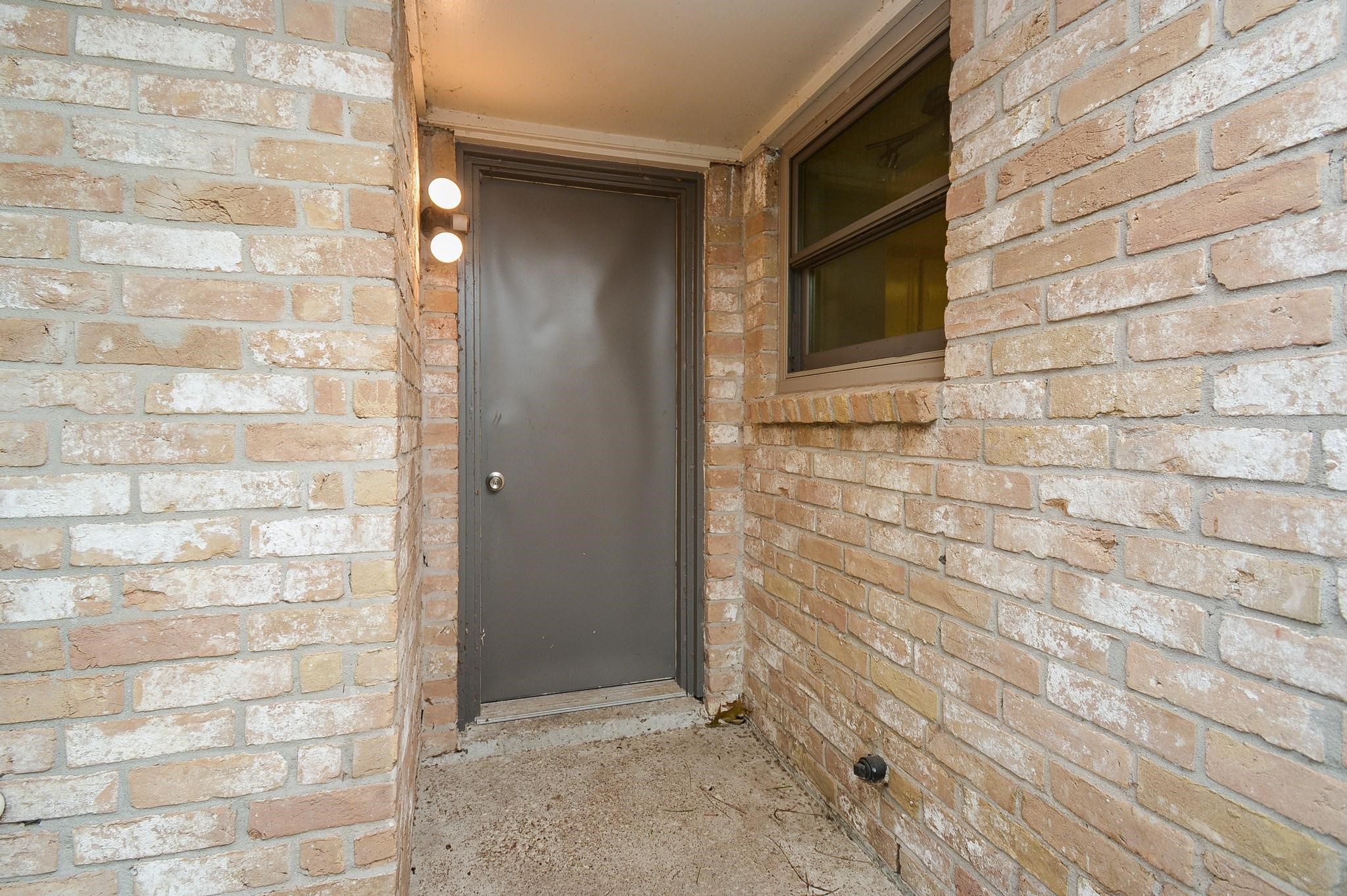 2506 Meandering Trail Property Photo 18