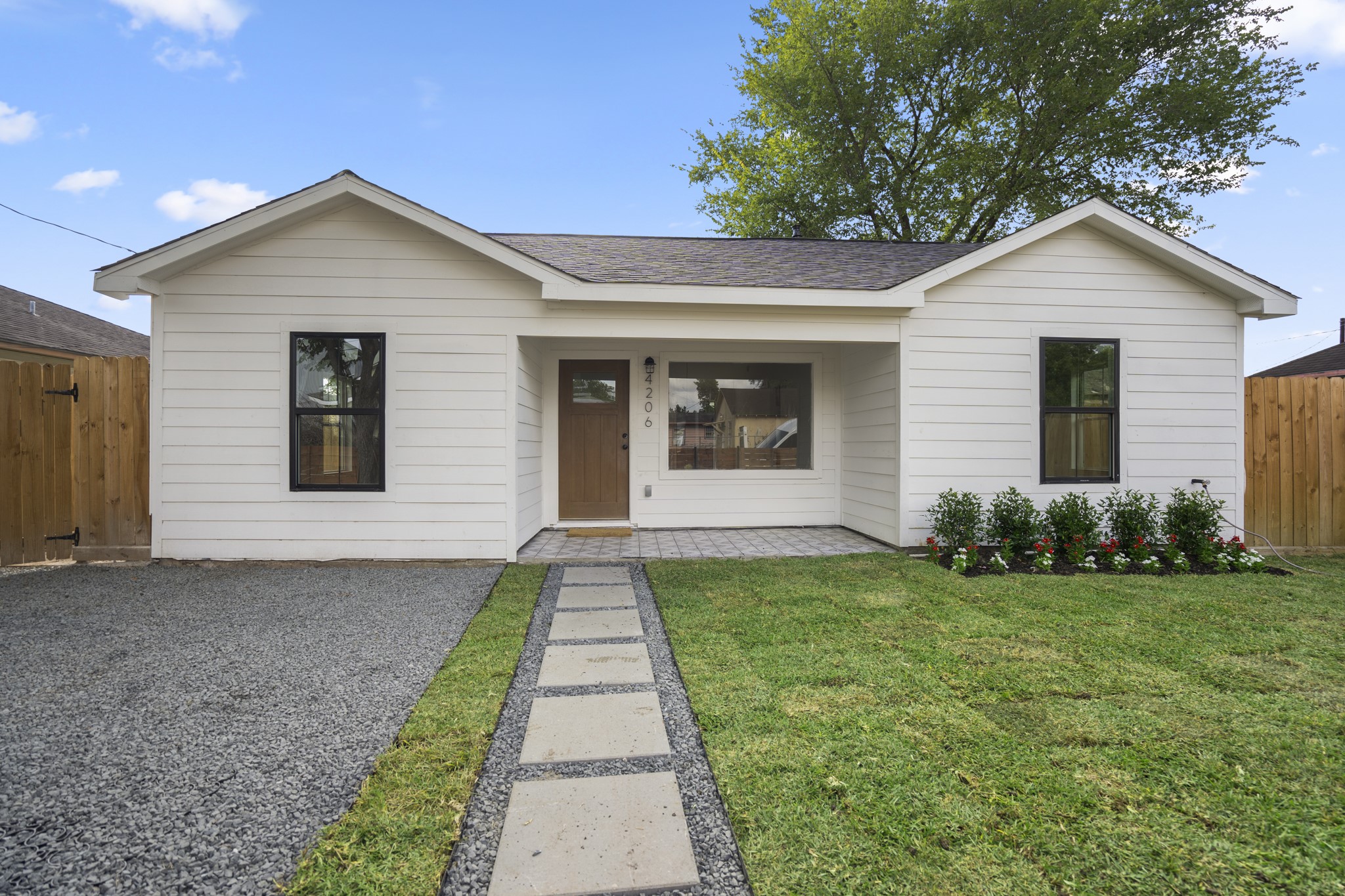 4206 Gano Street Property Photo