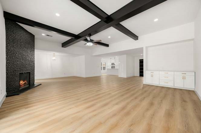 5518 Beechnut Street Property Photo 12
