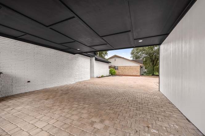 5518 Beechnut Street Property Photo 30