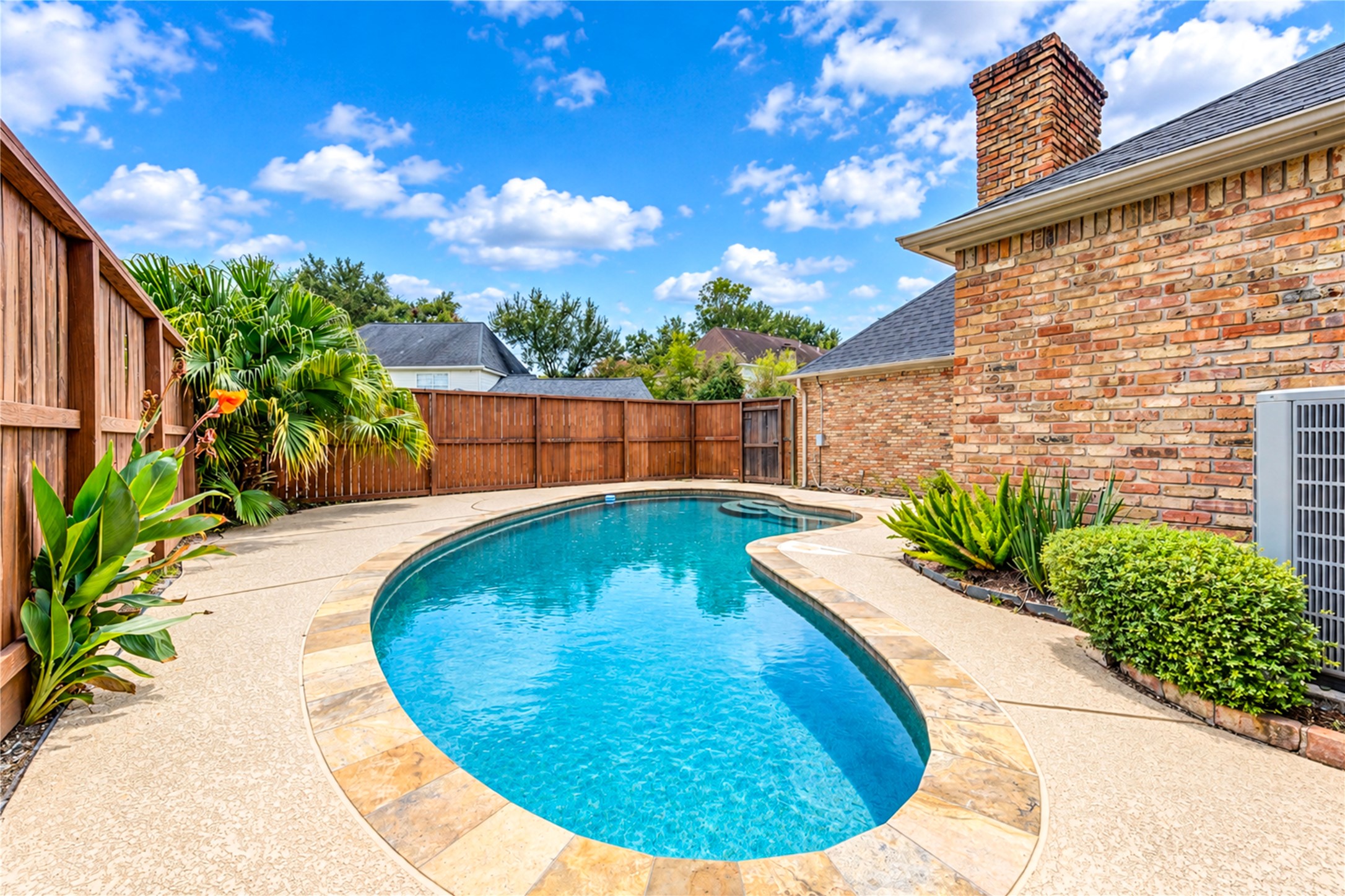 15739 Fleetwood Oaks Drive Property Photo 3