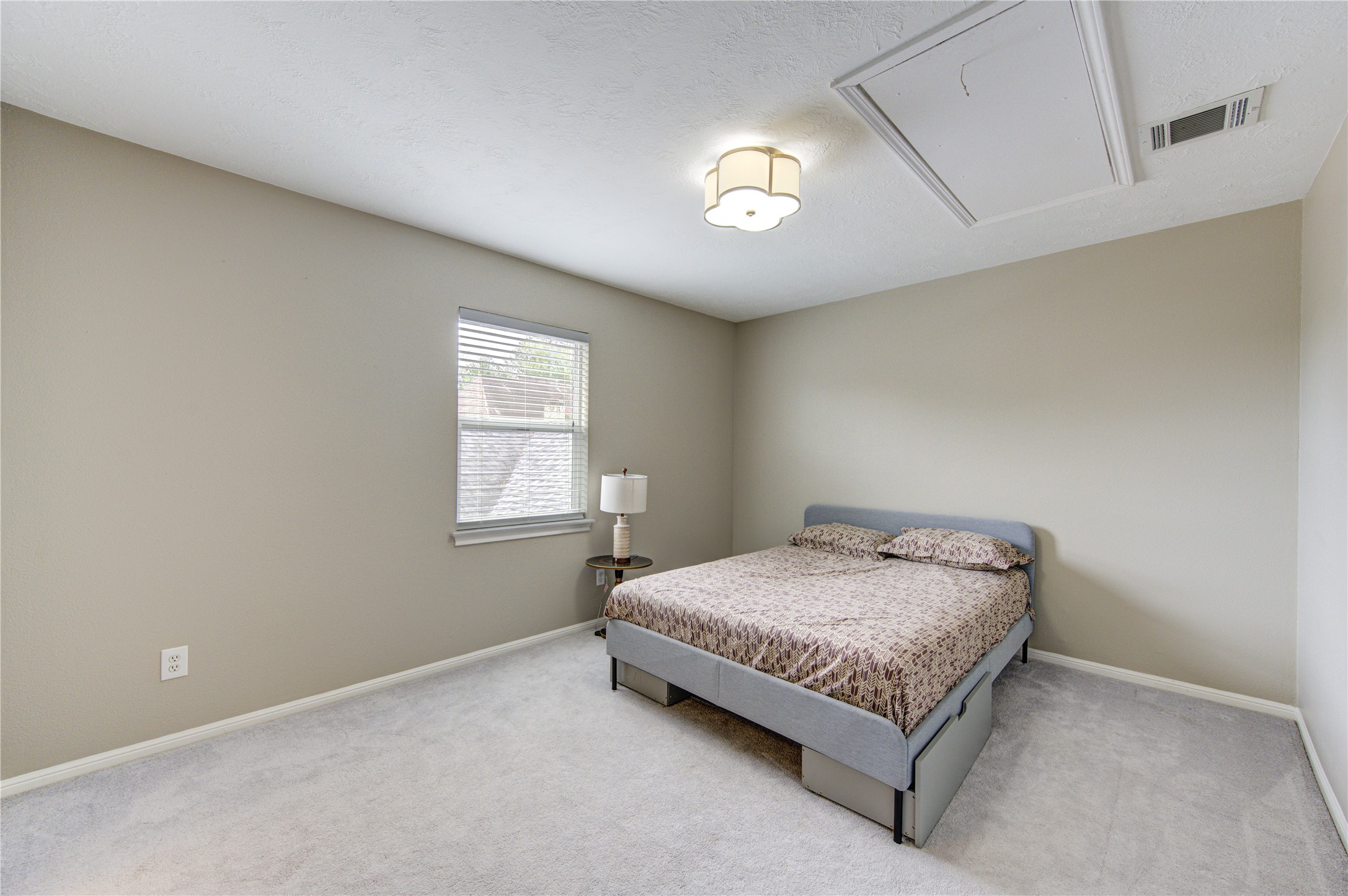 15739 Fleetwood Oaks Drive Property Photo 33