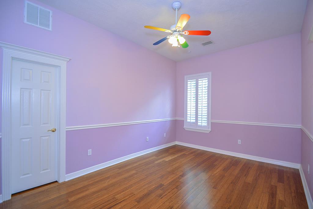 2326 Walnut Bend Lane Property Photo 23