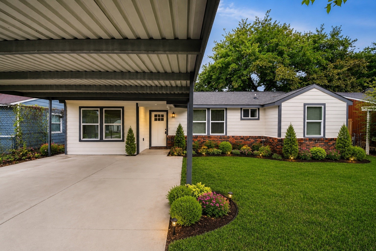 10521 Chesterfield Drive Property Photo 1