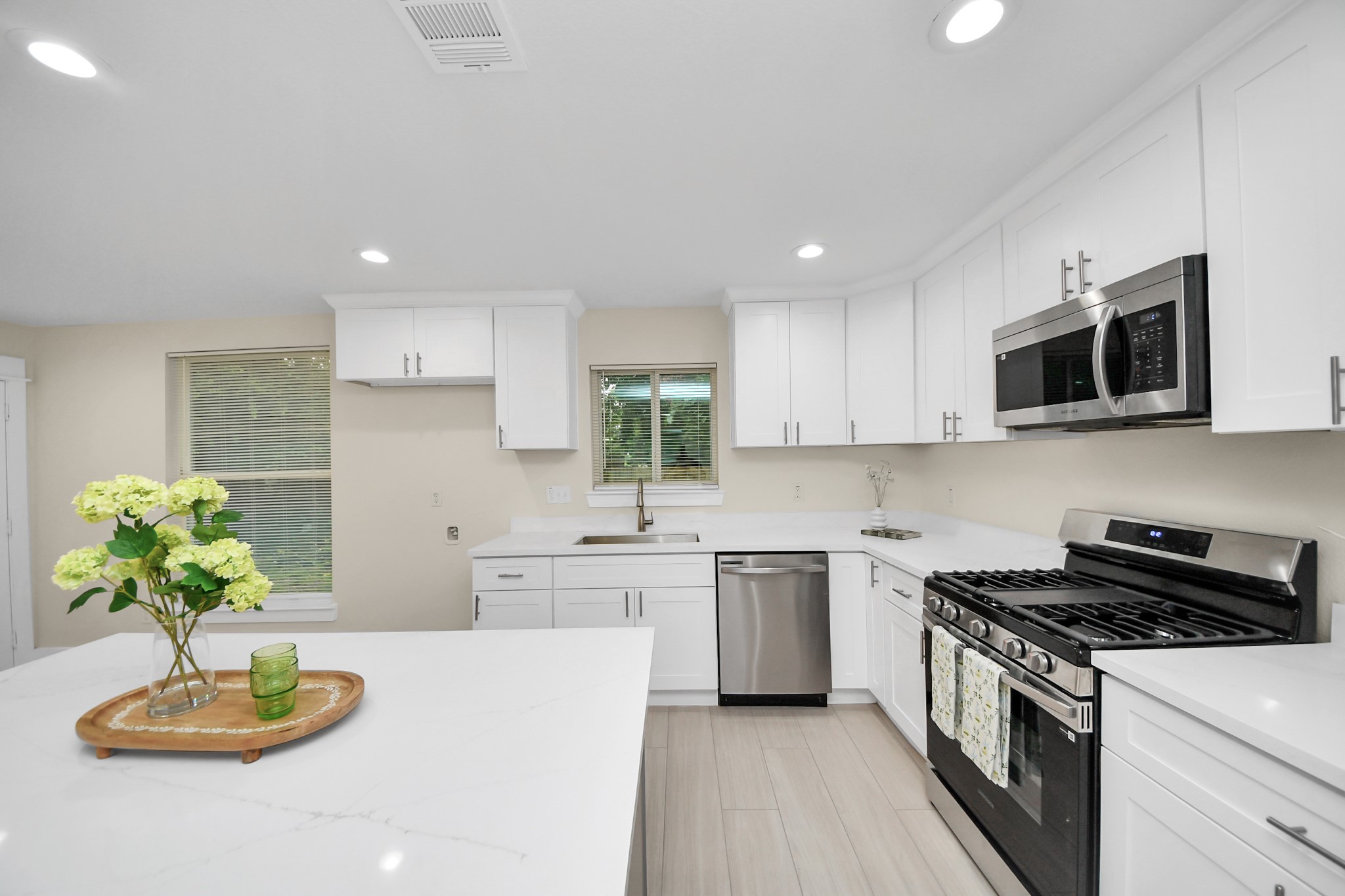 10521 Chesterfield Drive Property Photo 12