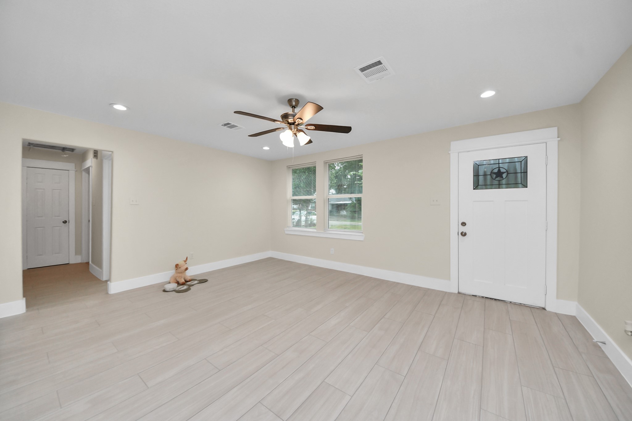 10521 Chesterfield Drive Property Photo 16