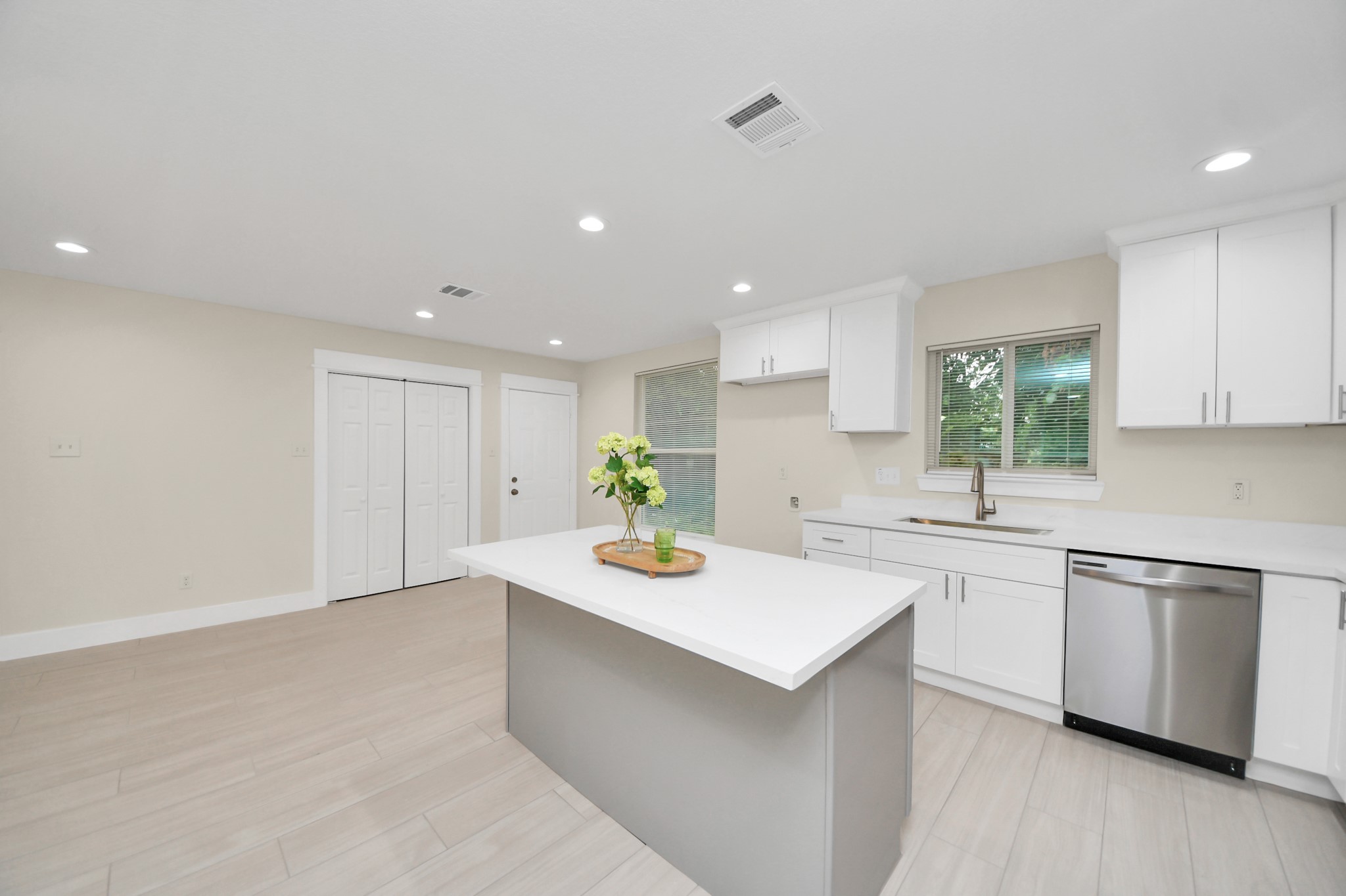 10521 Chesterfield Drive Property Photo 23