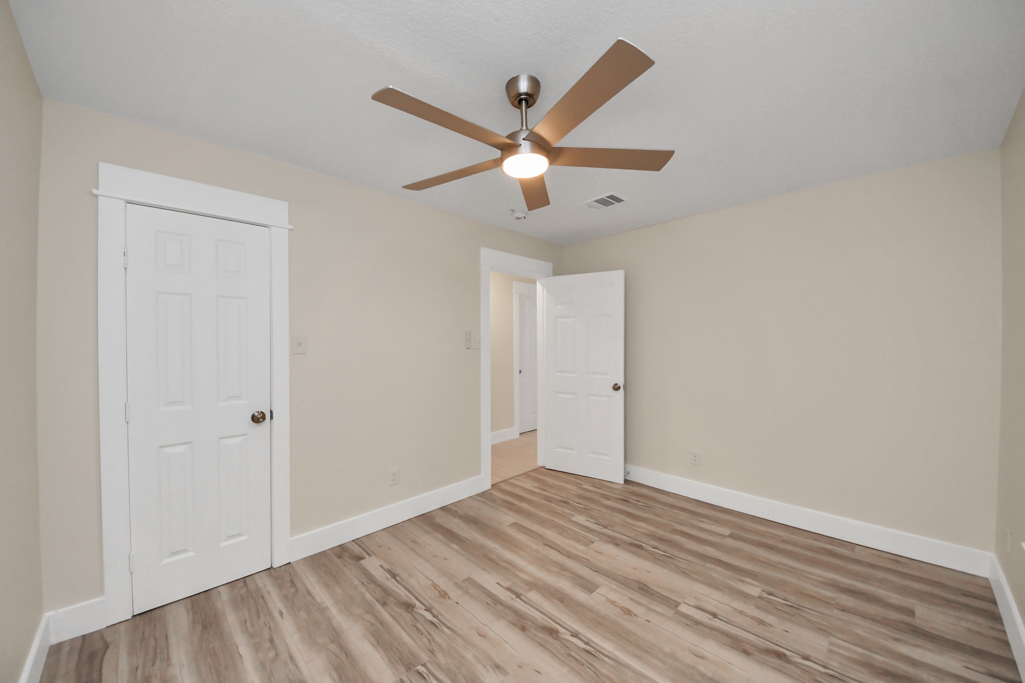 10521 Chesterfield Drive Property Photo 37