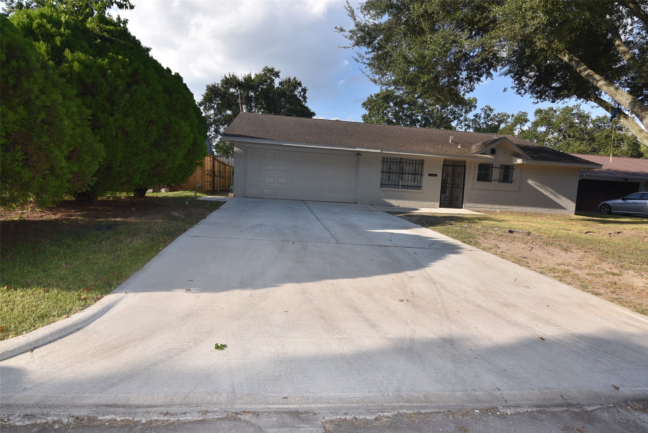 6414 Grape Street Property Photo 1