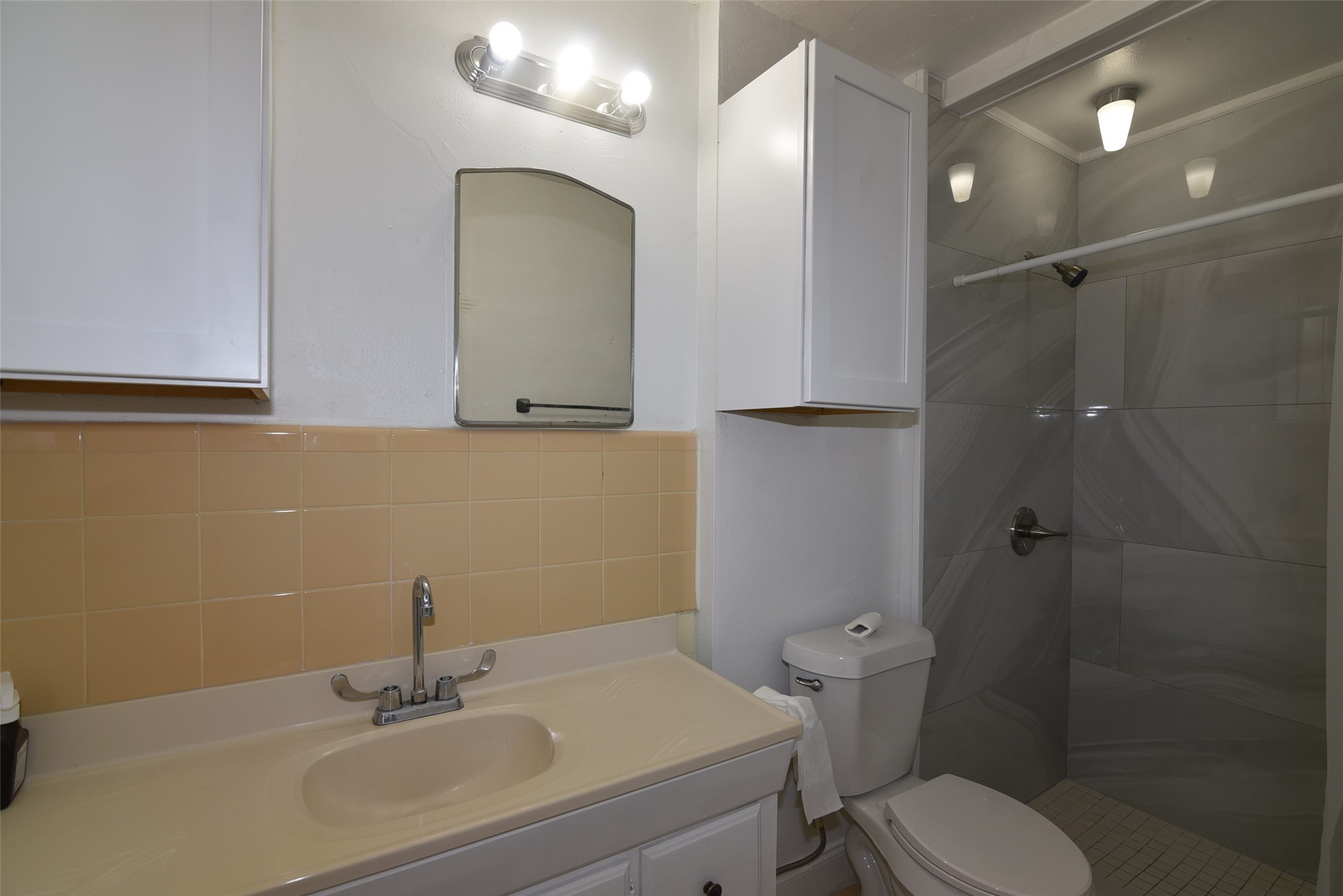 6414 Grape Street Property Photo 12