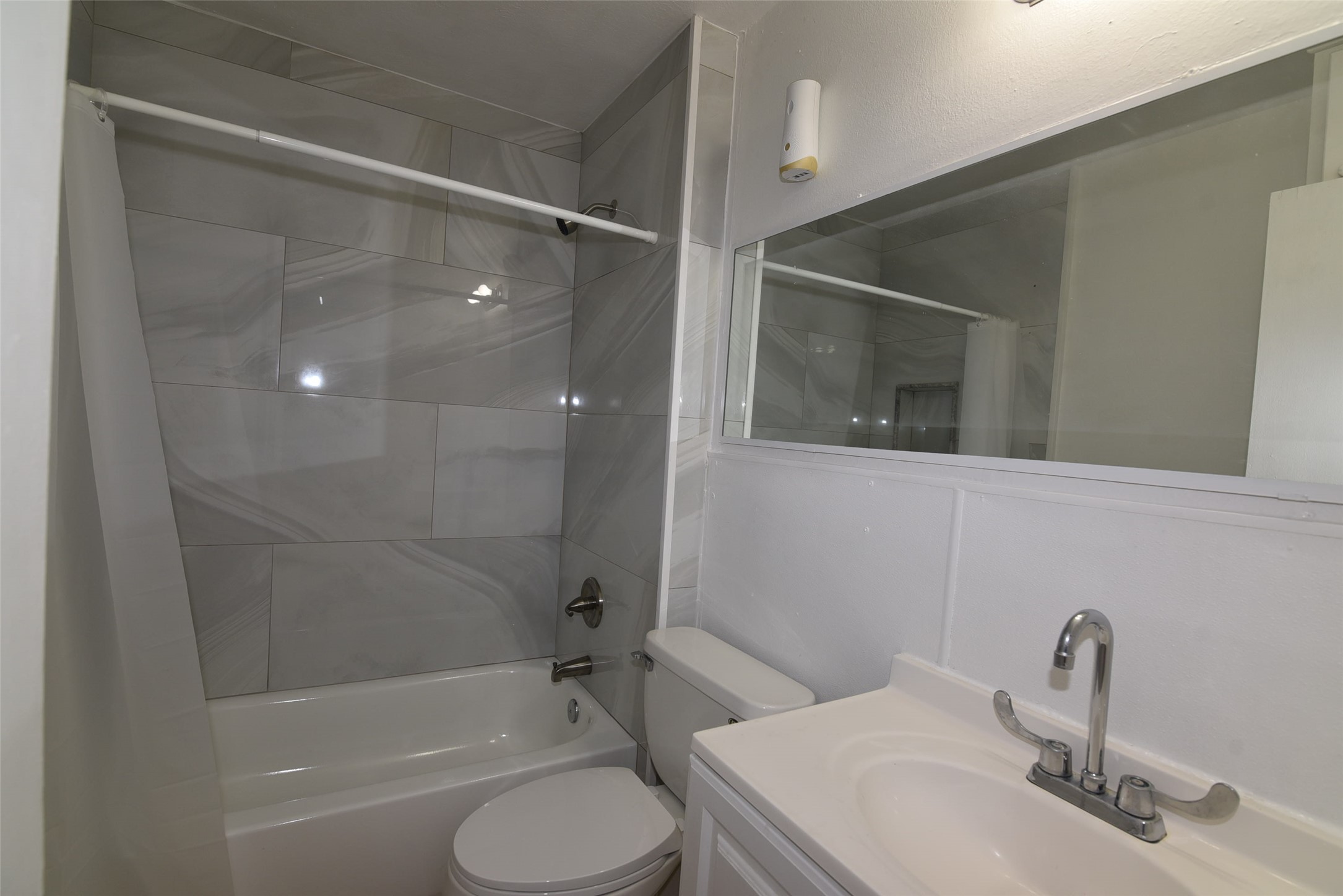 6414 Grape Street Property Photo 16