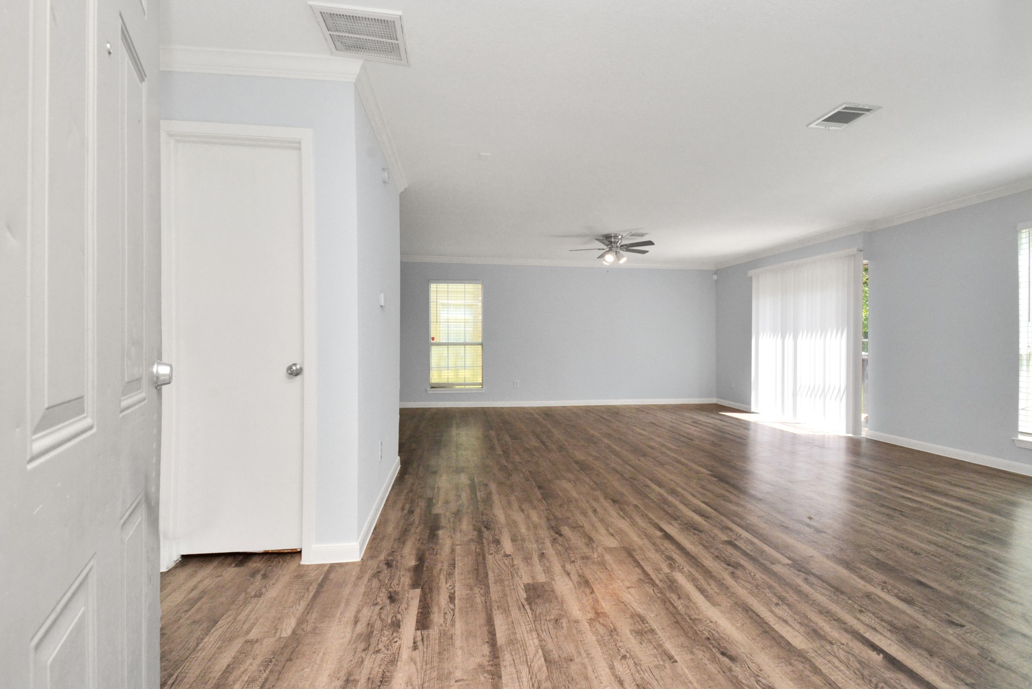 1908 Avenue B Property Photo 1