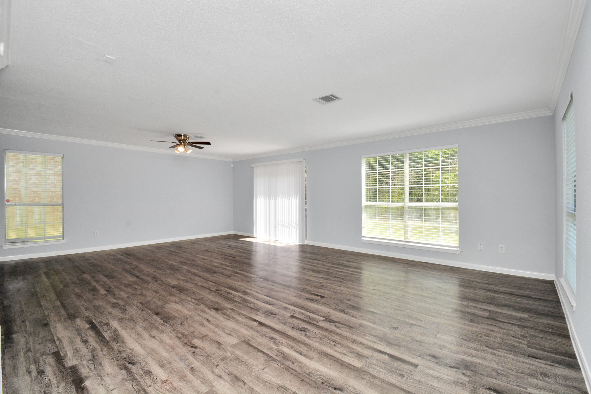 1908 Avenue B Property Photo 6