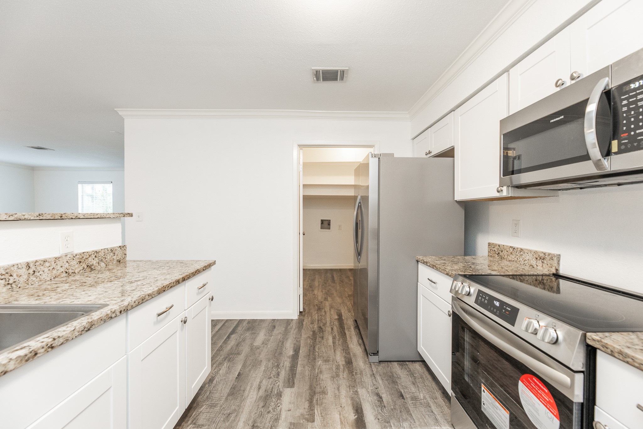 1908 Avenue B Property Photo 12