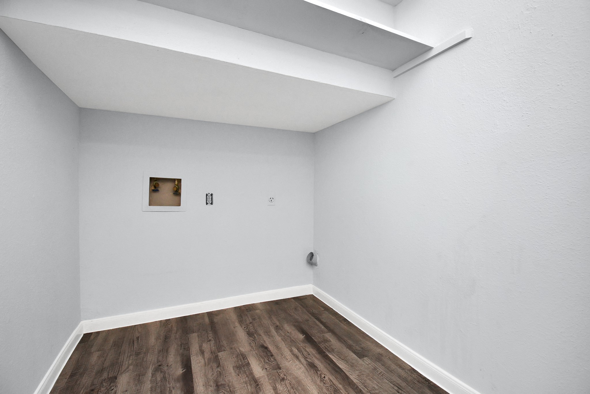 1908 Avenue B Property Photo 13