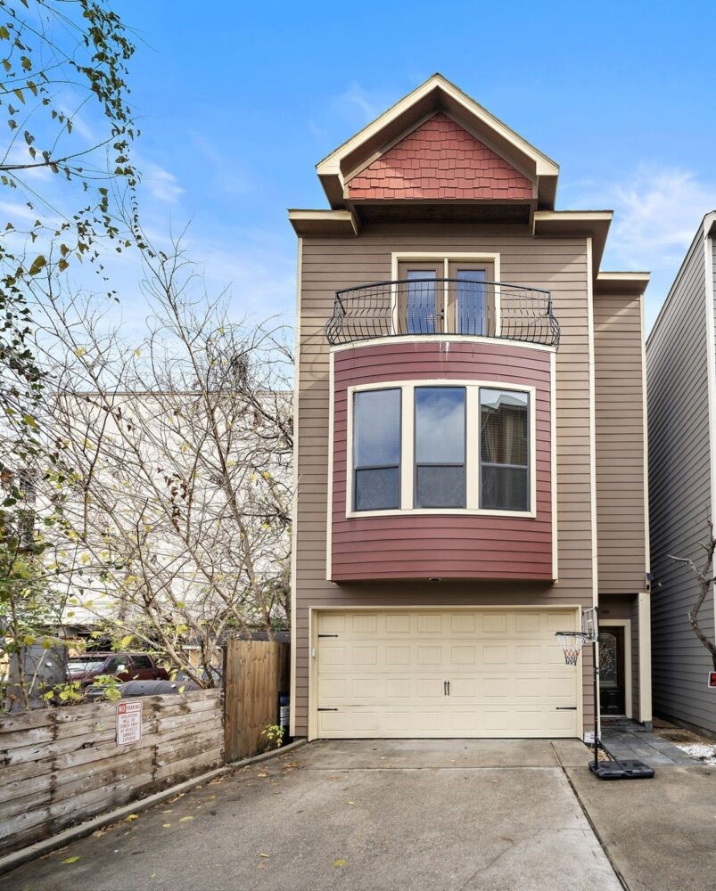 522 Allston Street D Property Photo 1