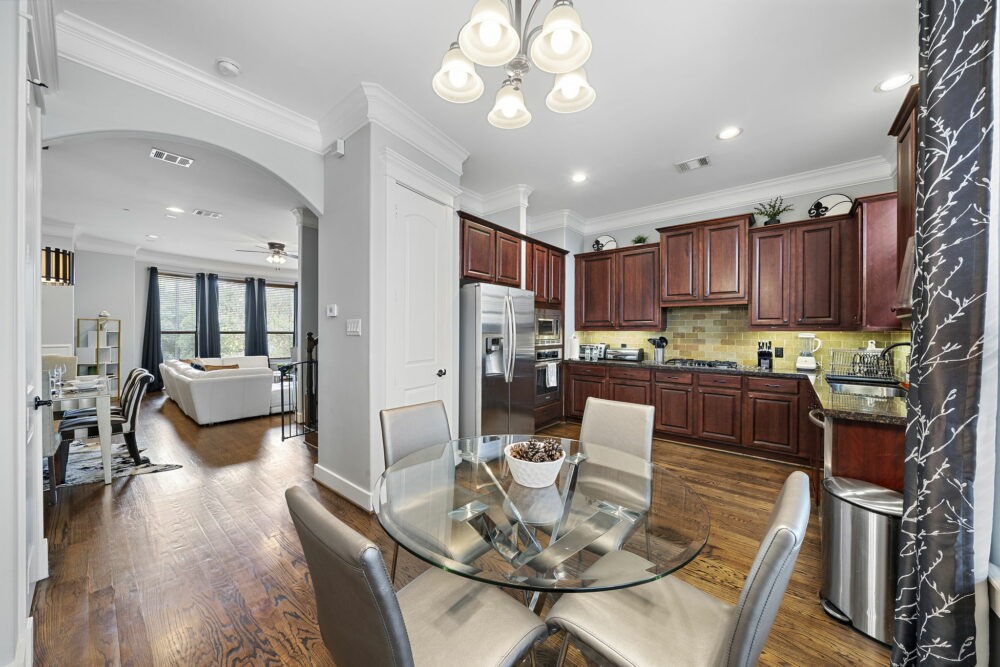 522 Allston Street D Property Photo 4