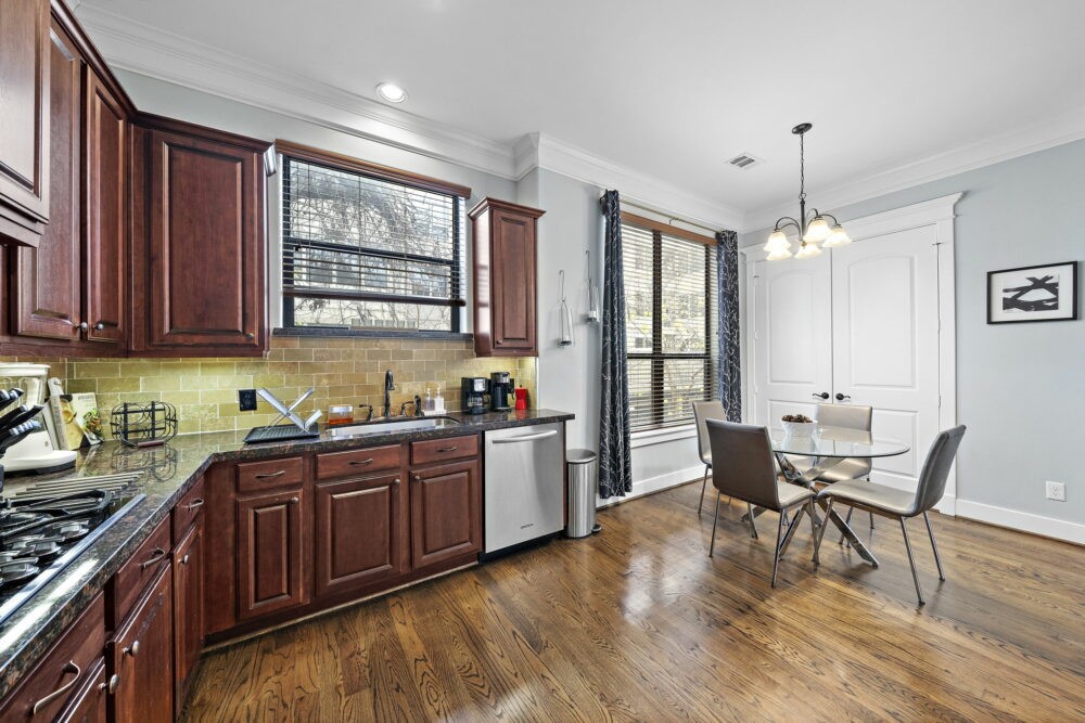 522 Allston Street D Property Photo 7