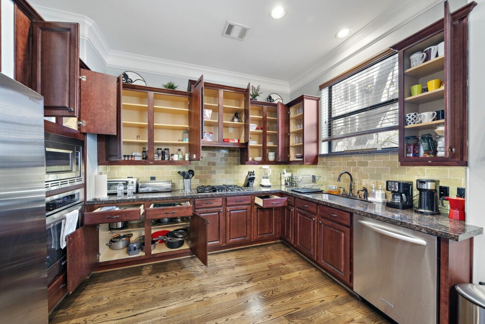 522 Allston Street D Property Photo 8