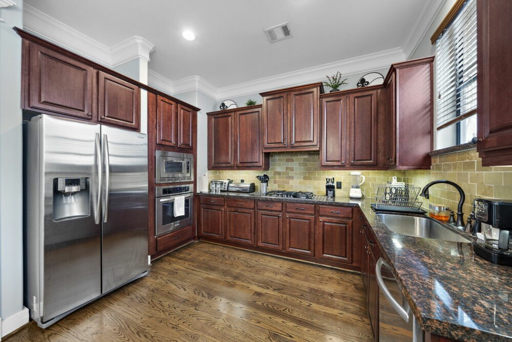 522 Allston Street D Property Photo 9