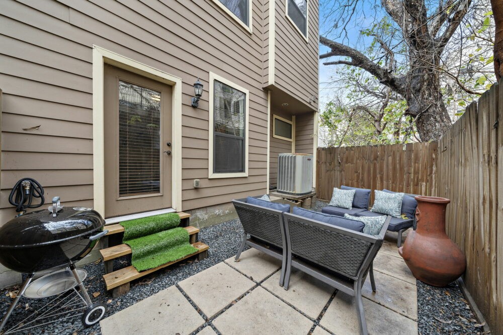 522 Allston Street D Property Photo 26