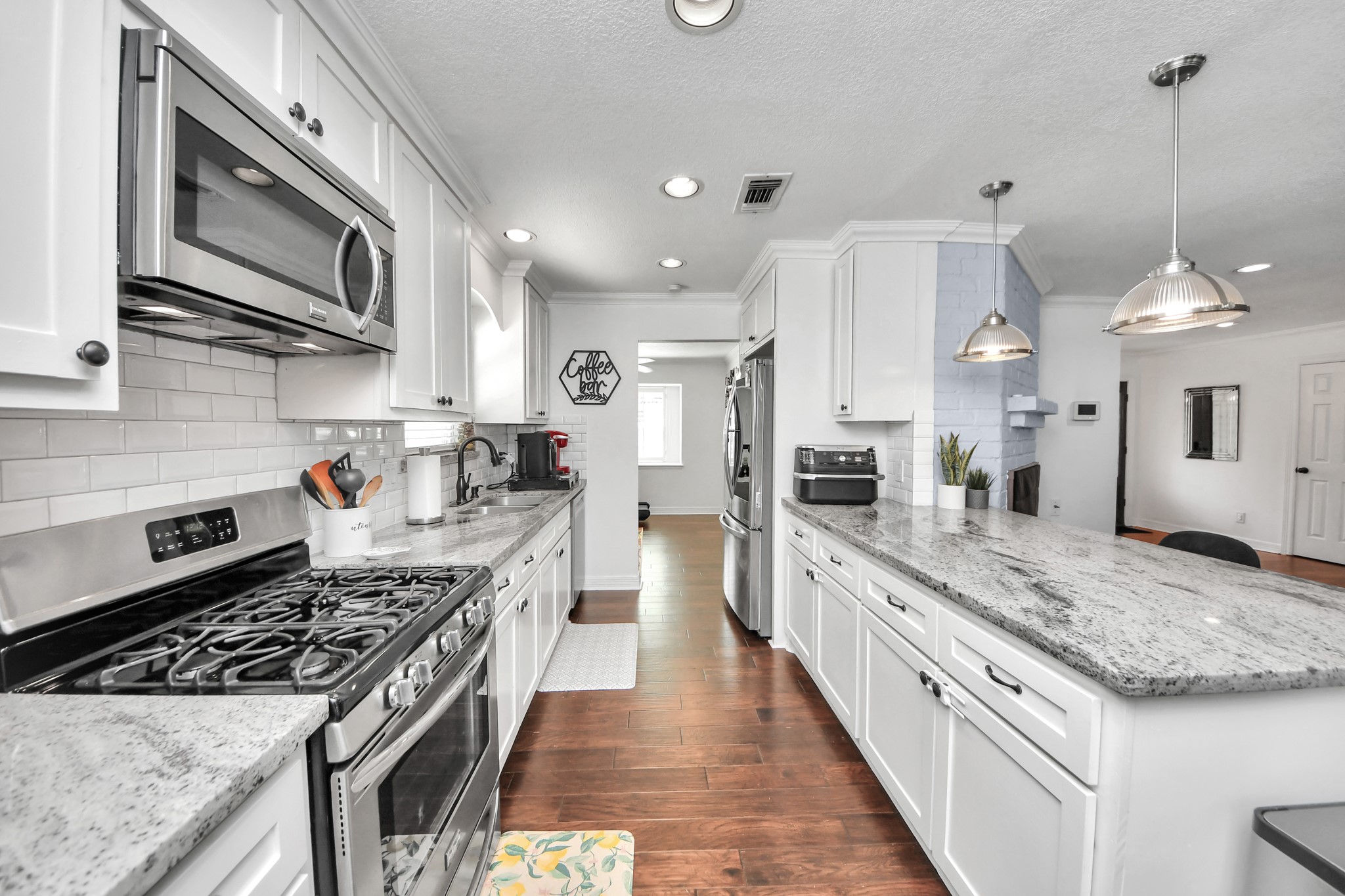 2319 Greyburn Lane Property Photo 15