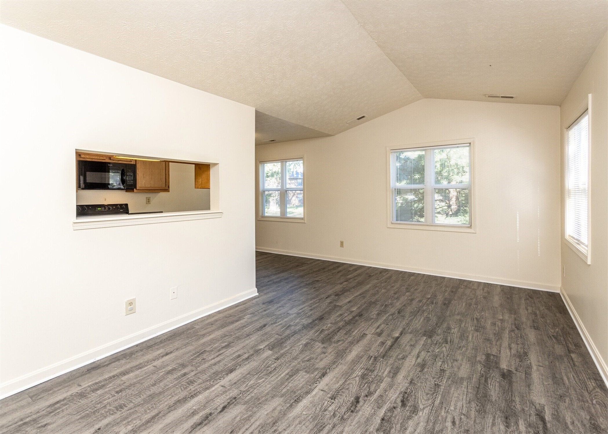11313 Bold Forbes Ln Property Photo 5