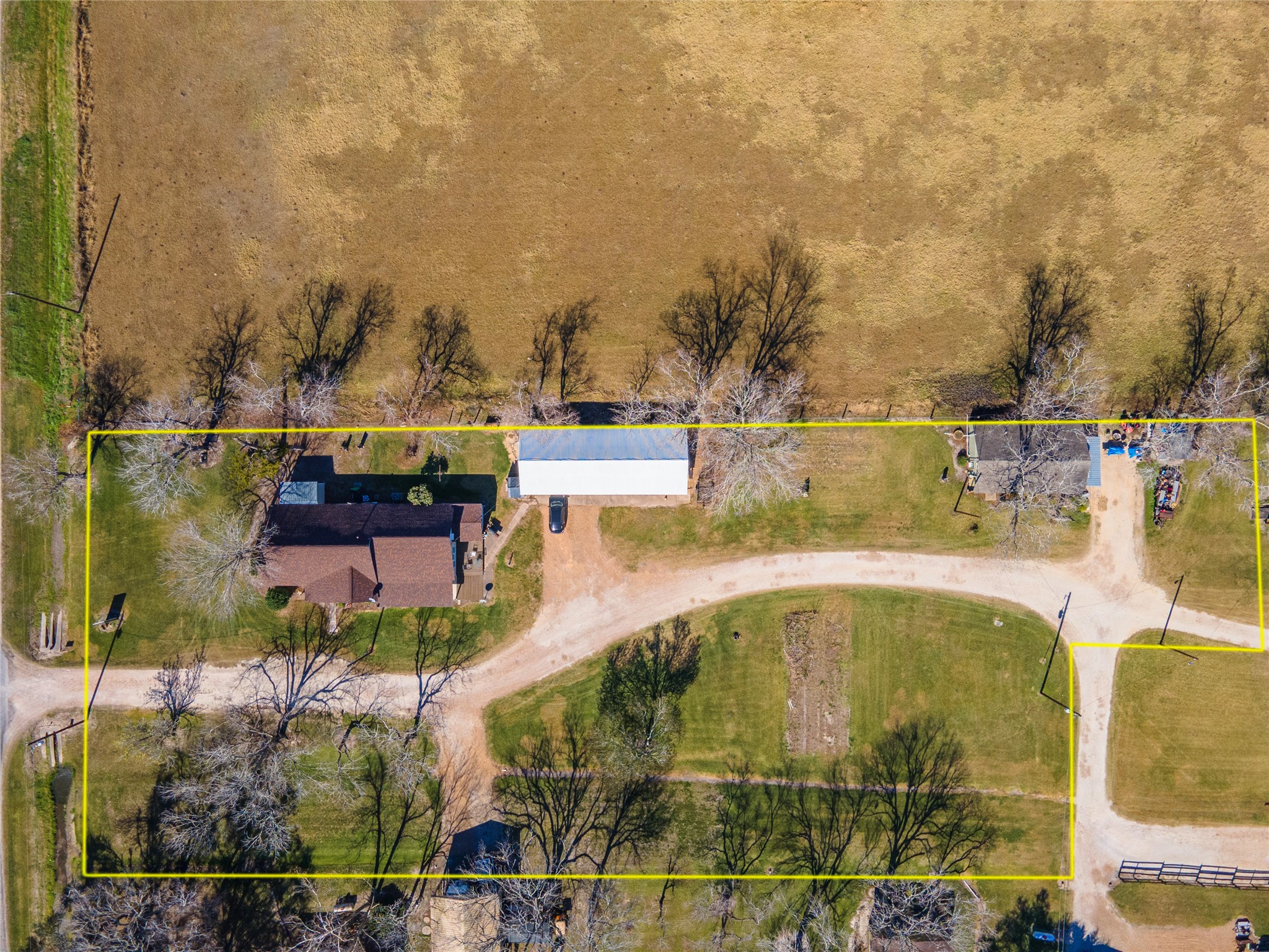 10553 S State Highway 71 Property Photo 2