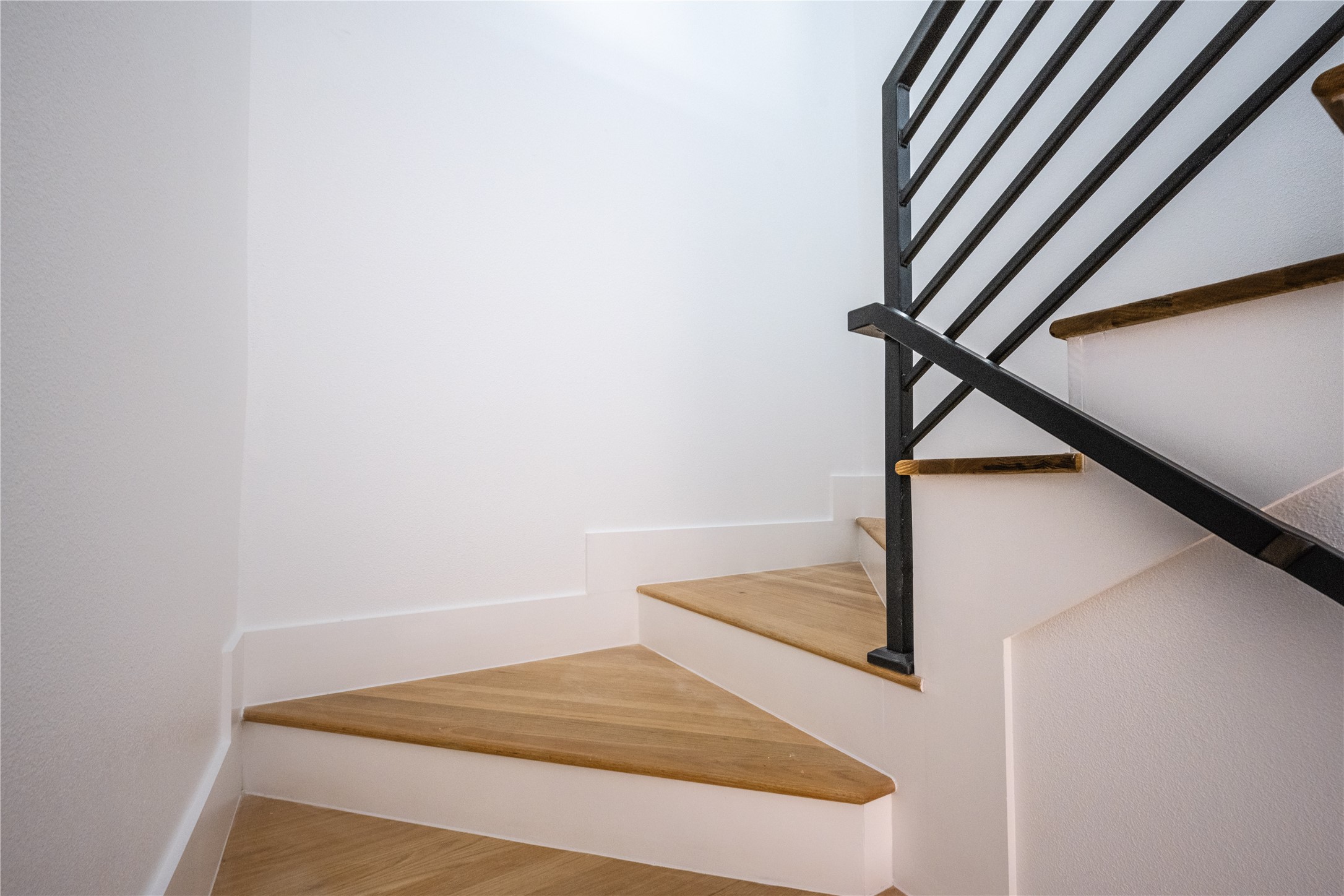 518 Clinton Street A-b Property Photo 12